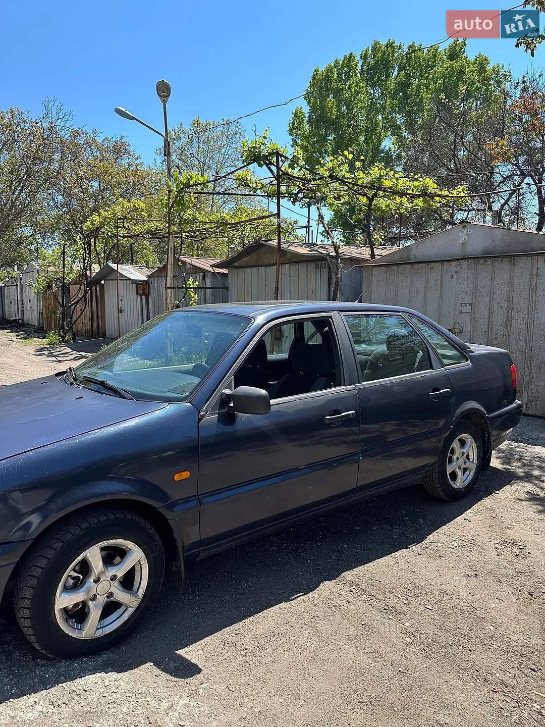 Volkswagen Passat, 1993