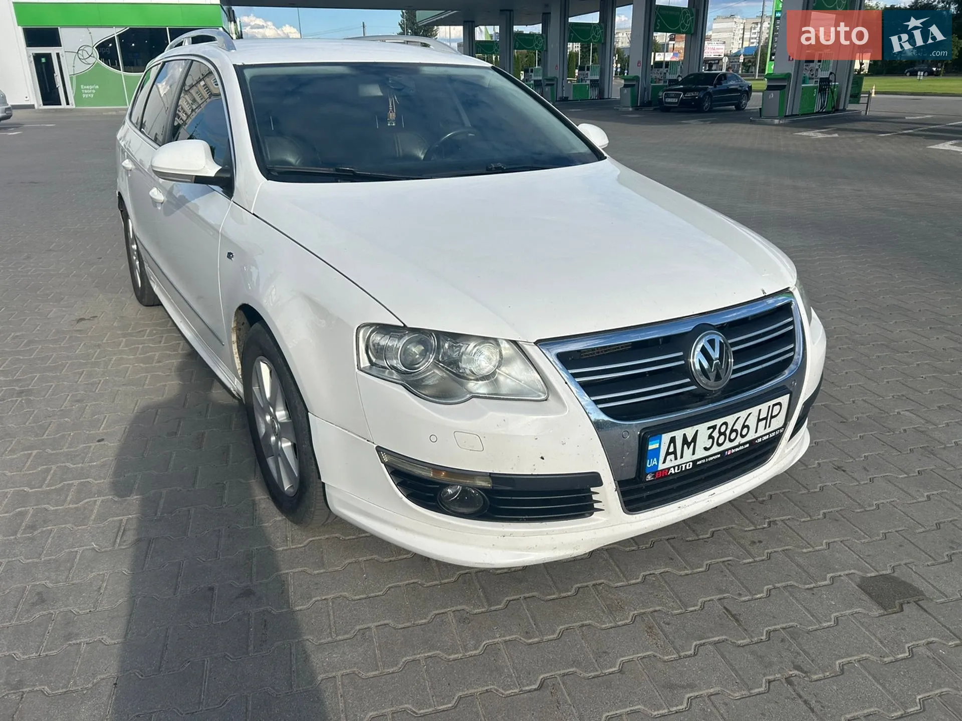 Volkswagen Passat, 2010