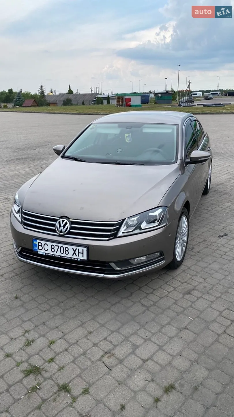 Volkswagen Passat, 2011