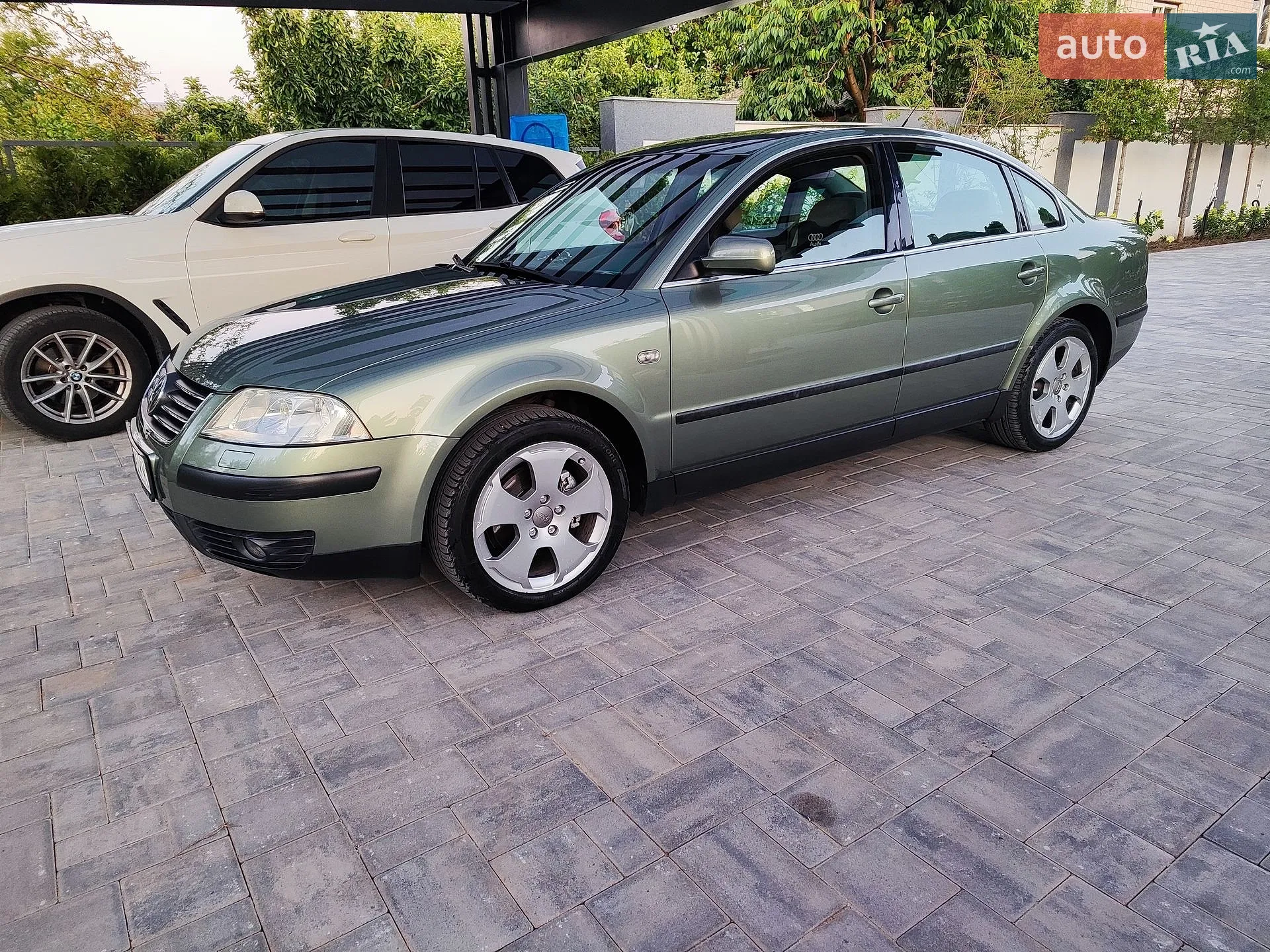 Volkswagen Passat, 2001