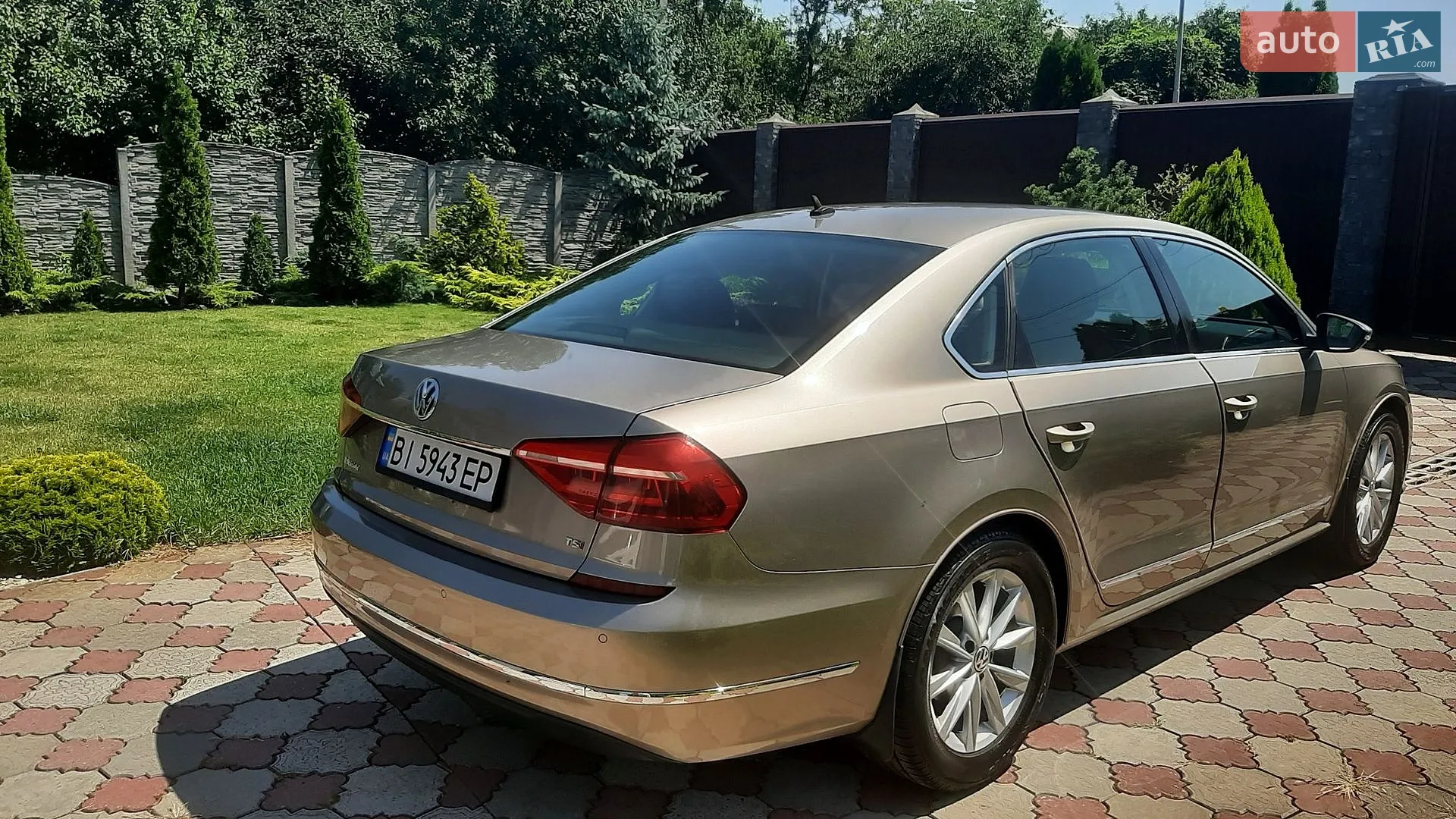 Volkswagen Passat, 2016