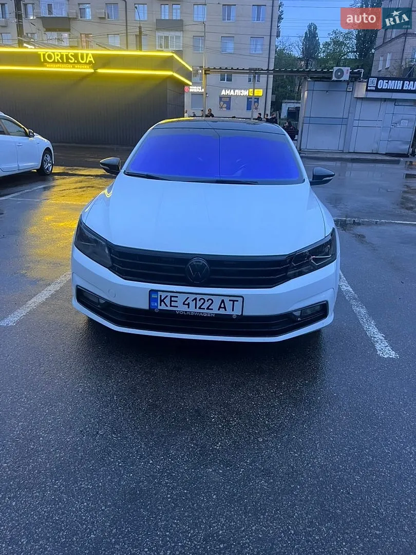 Volkswagen Passat, 2016