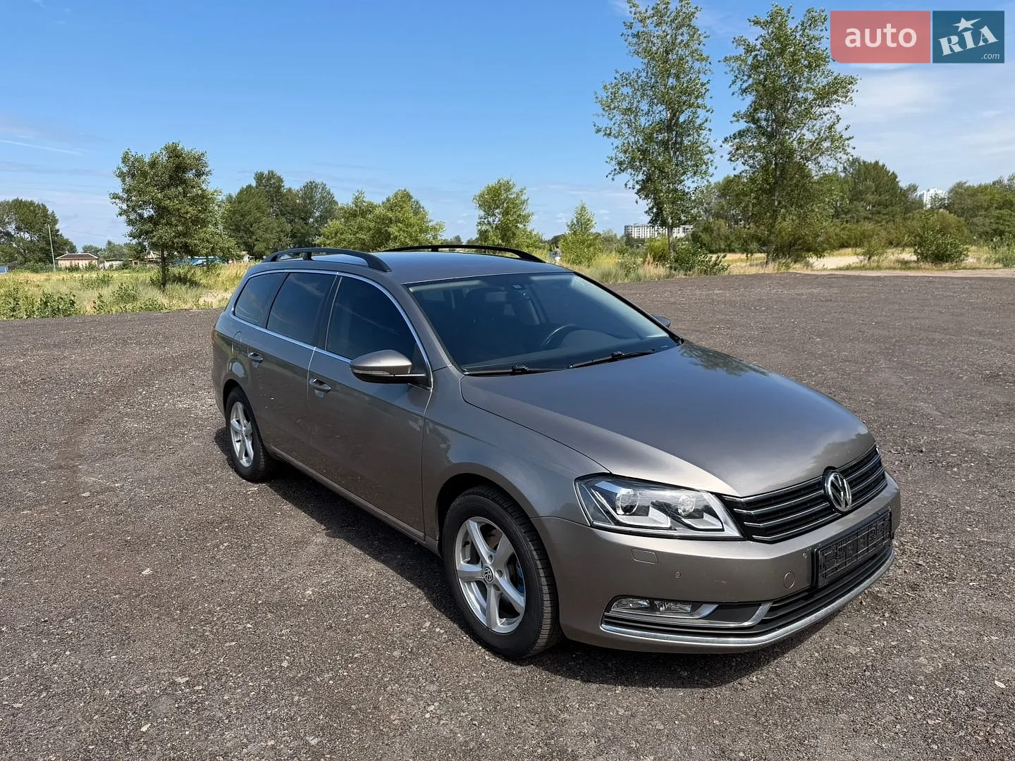 Volkswagen Passat, 2011