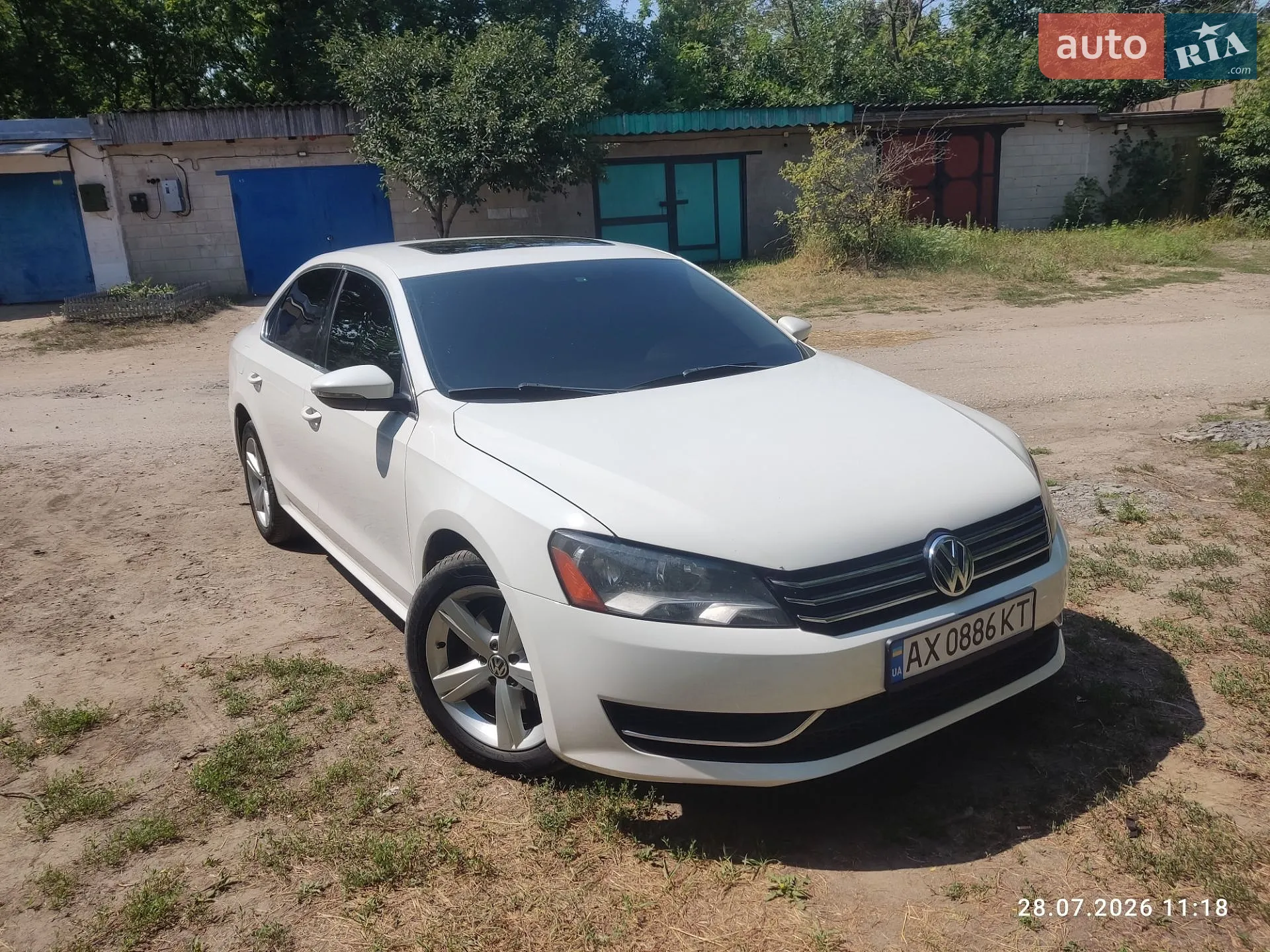 Volkswagen Passat, 2011