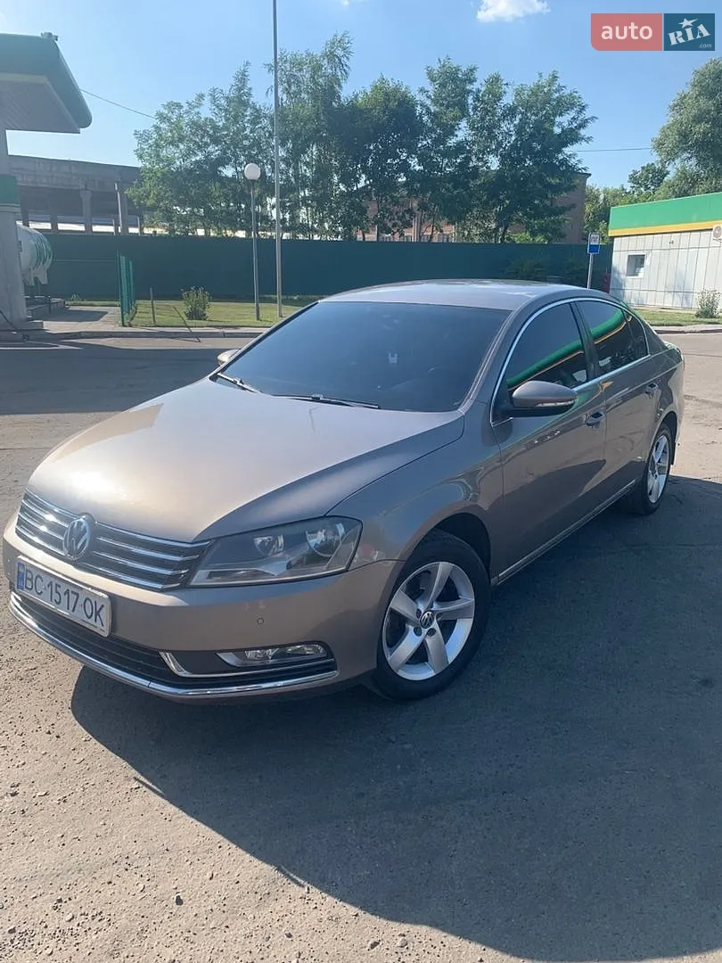 Volkswagen Passat, 2011