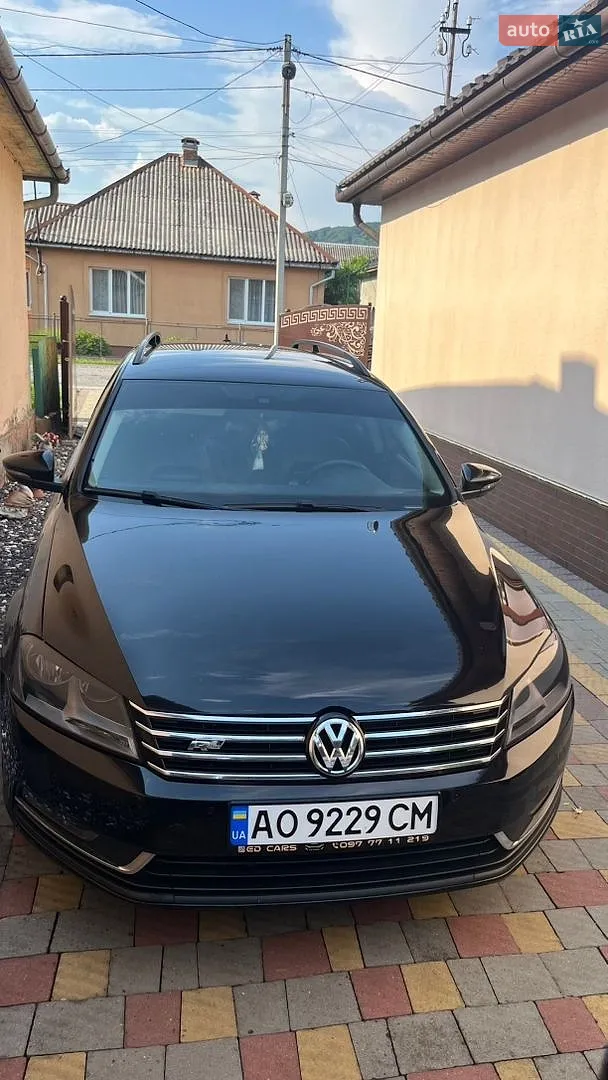 Volkswagen Passat, 2011