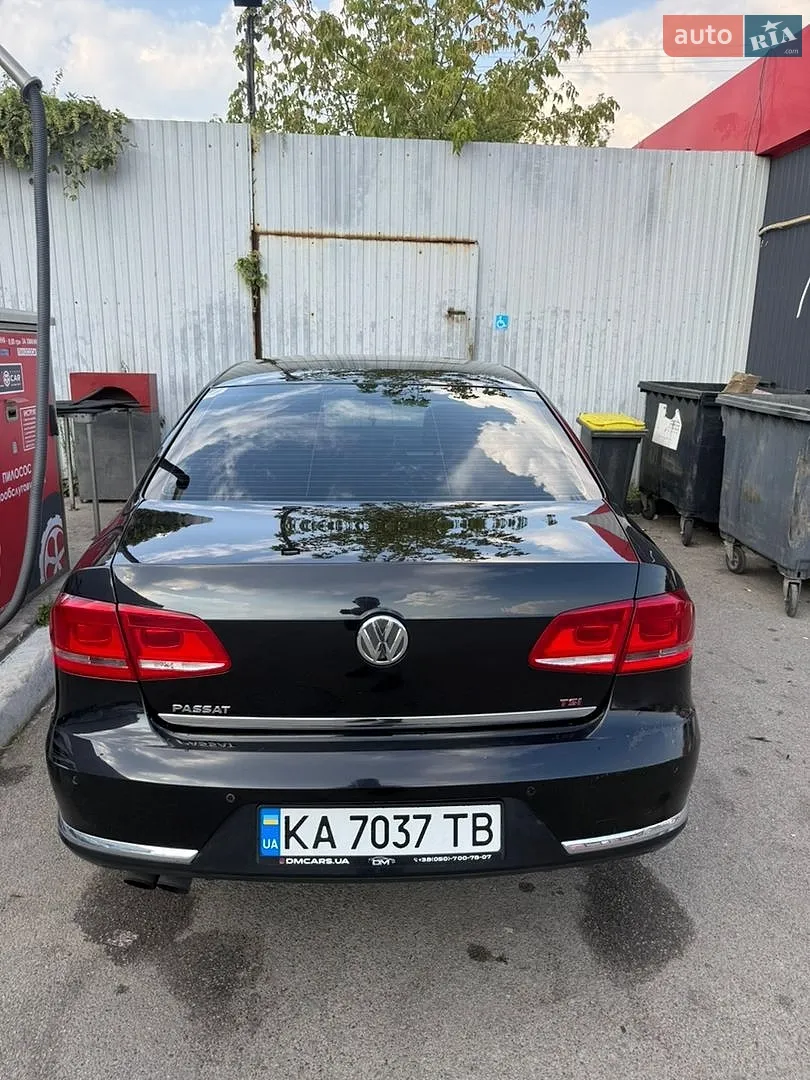 Volkswagen Passat, 2011
