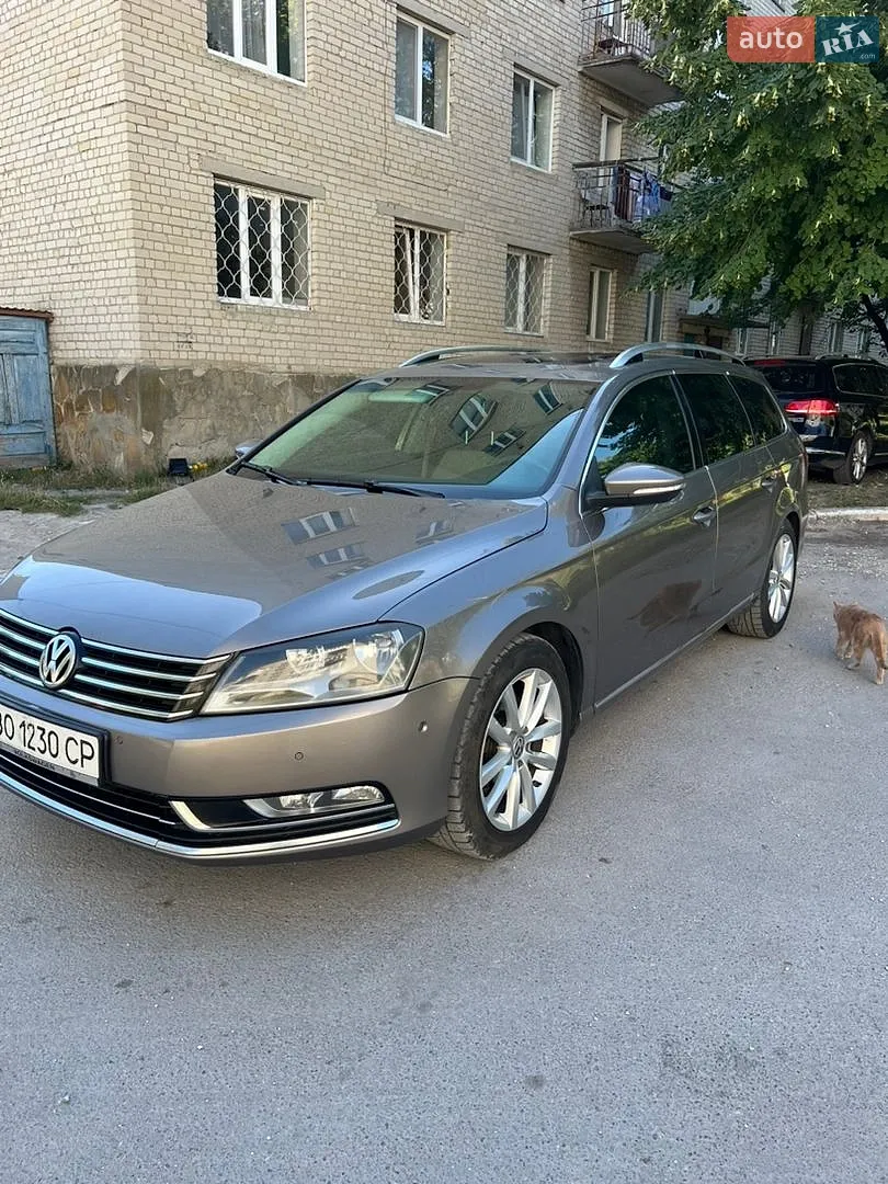 Volkswagen Passat, 2011