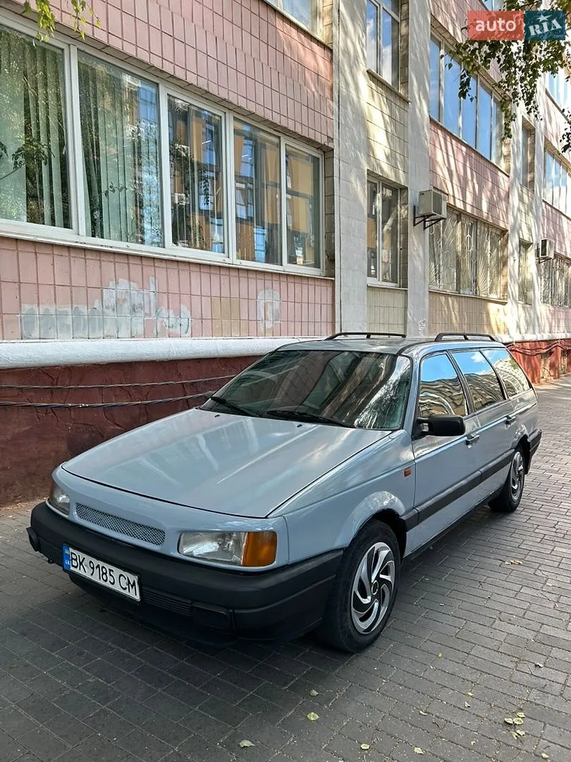 Volkswagen Passat, 1992
