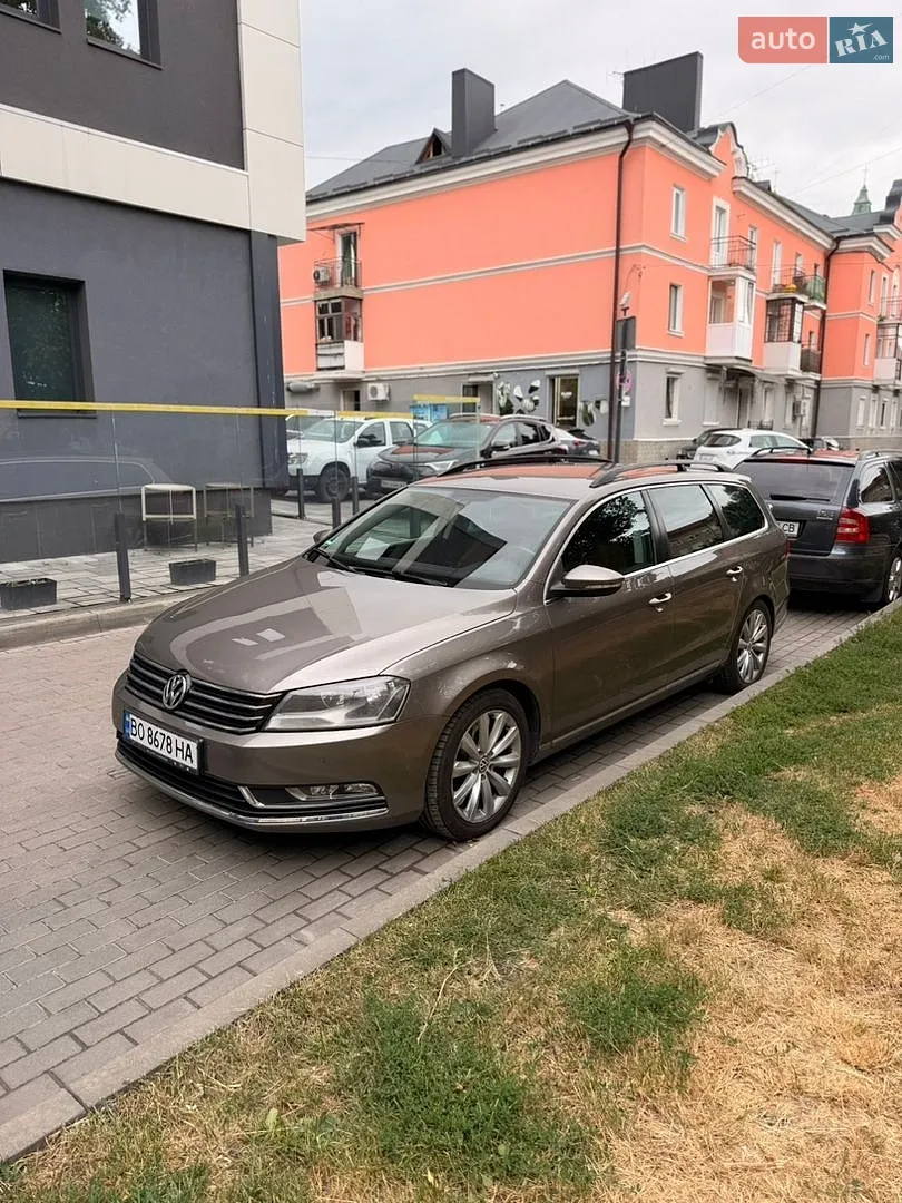 Volkswagen Passat, 2011