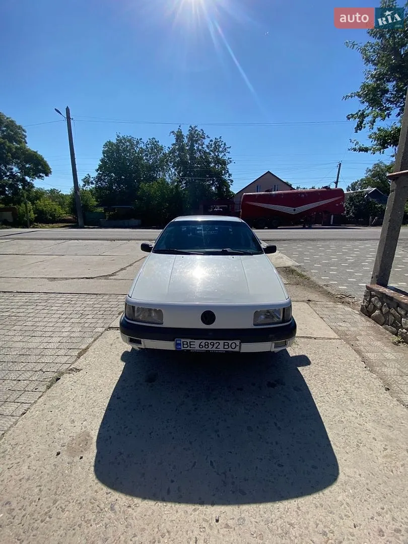 Volkswagen Passat, 1992