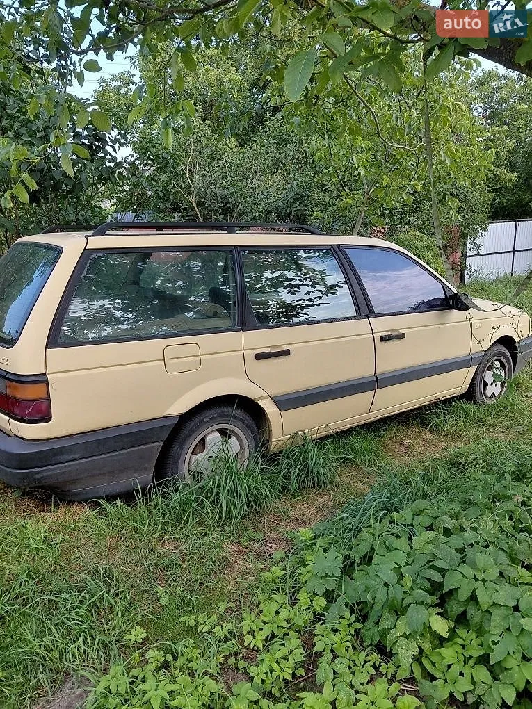 Volkswagen Passat, 1989