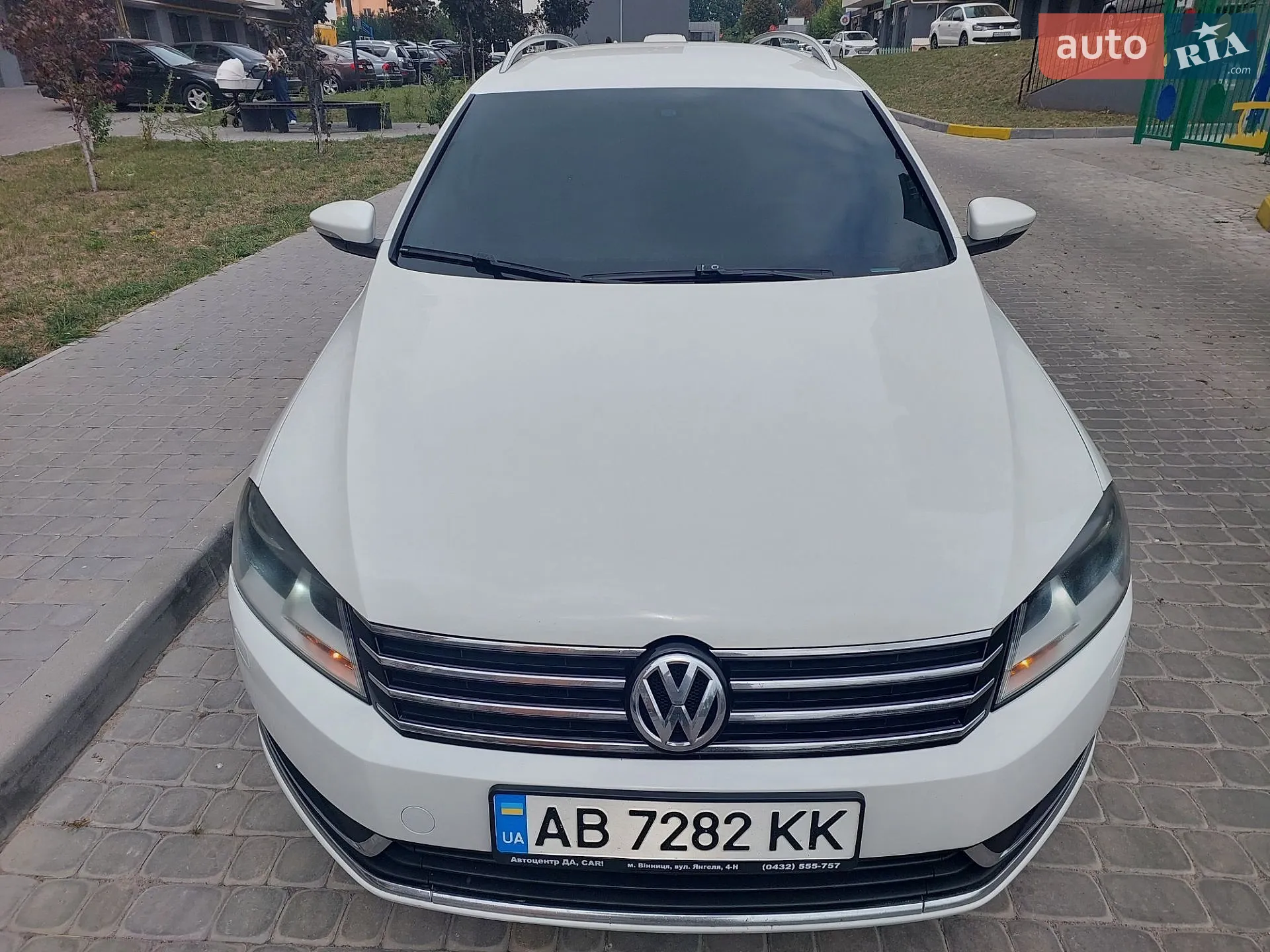 Volkswagen Passat, 2011