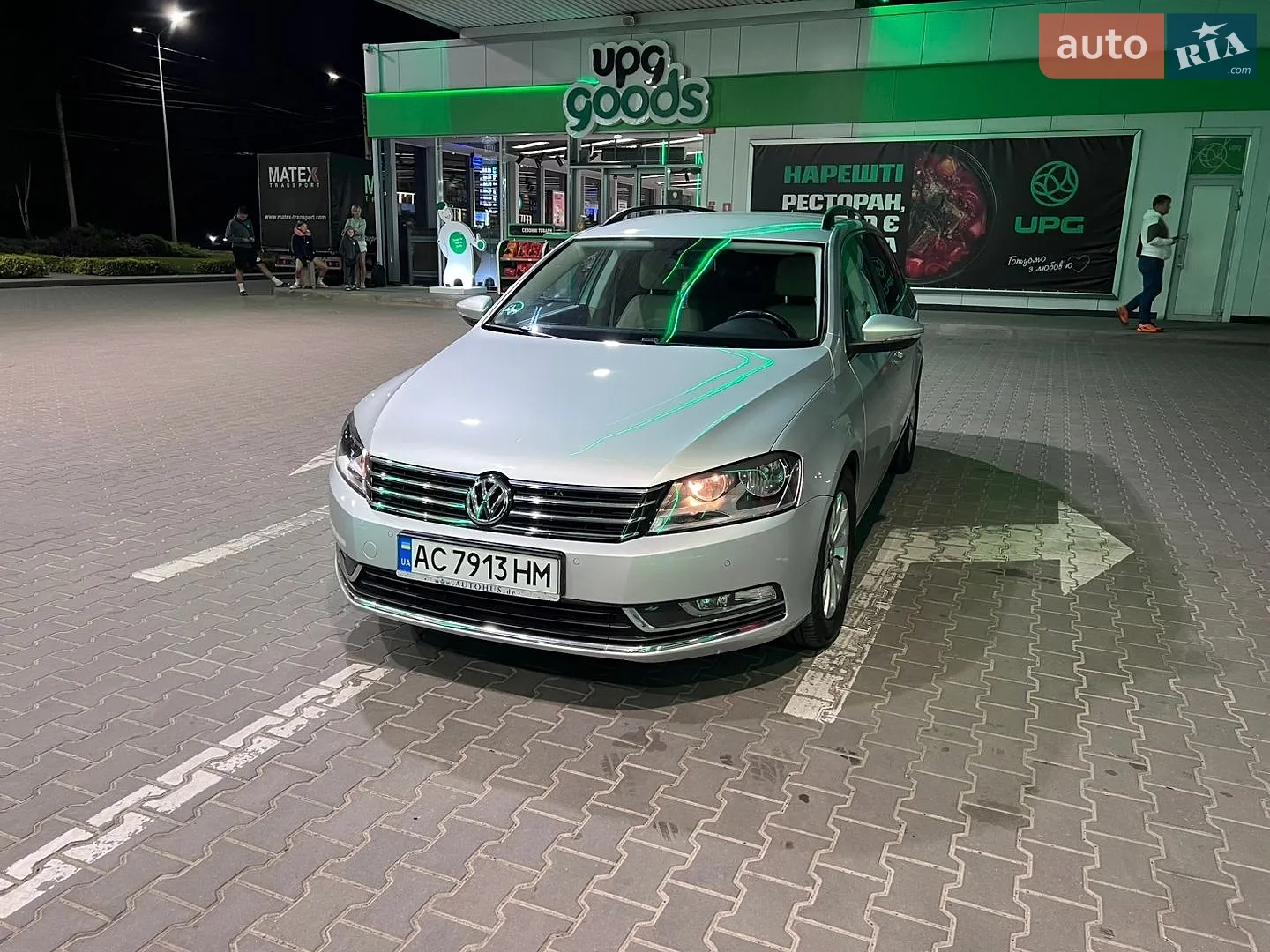 Volkswagen Passat, 2011
