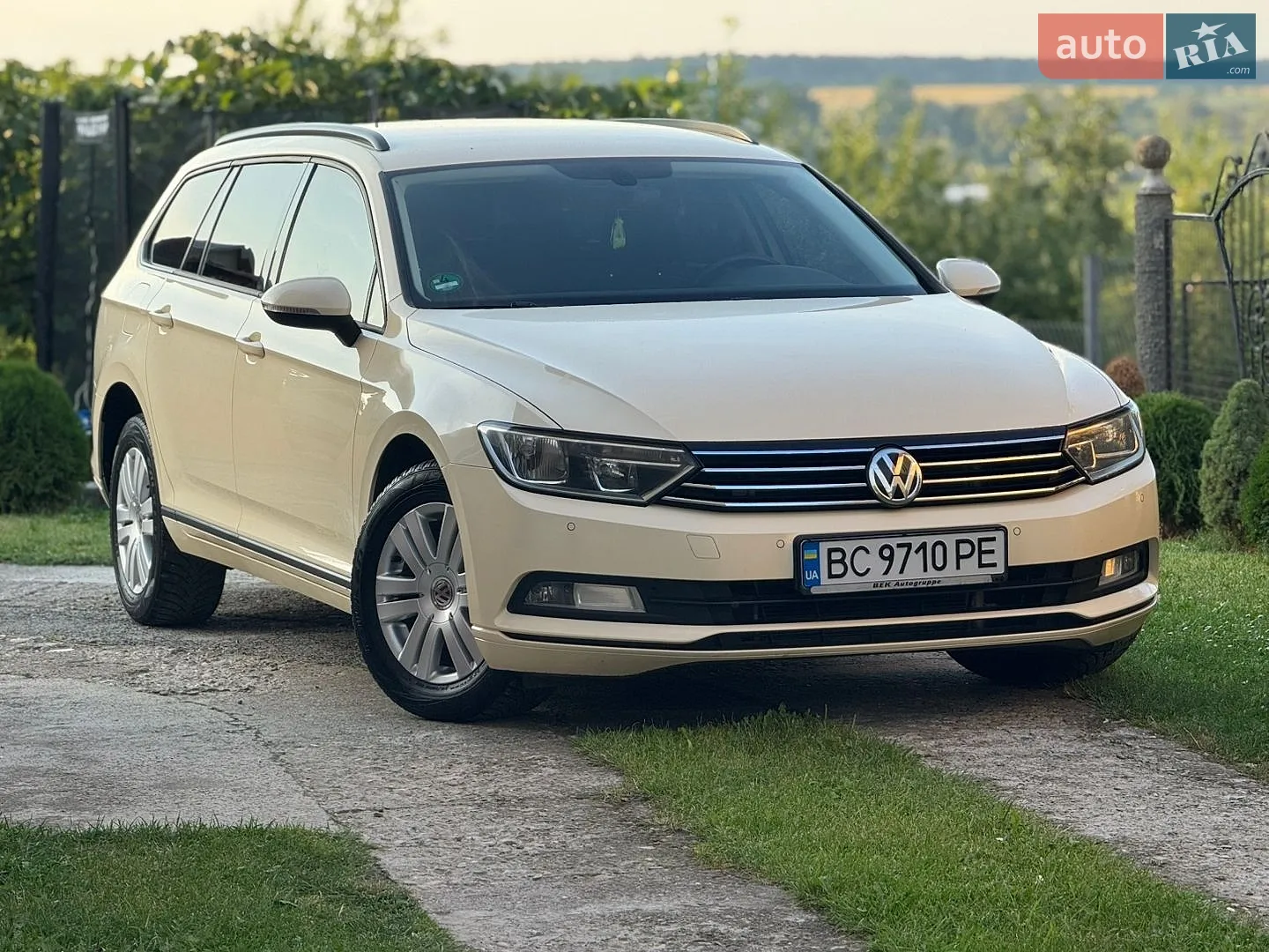 Volkswagen Passat, 2016