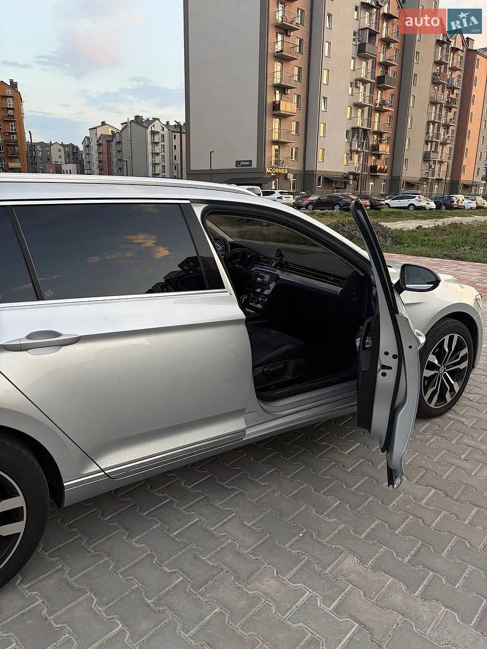 Volkswagen Passat, 2016