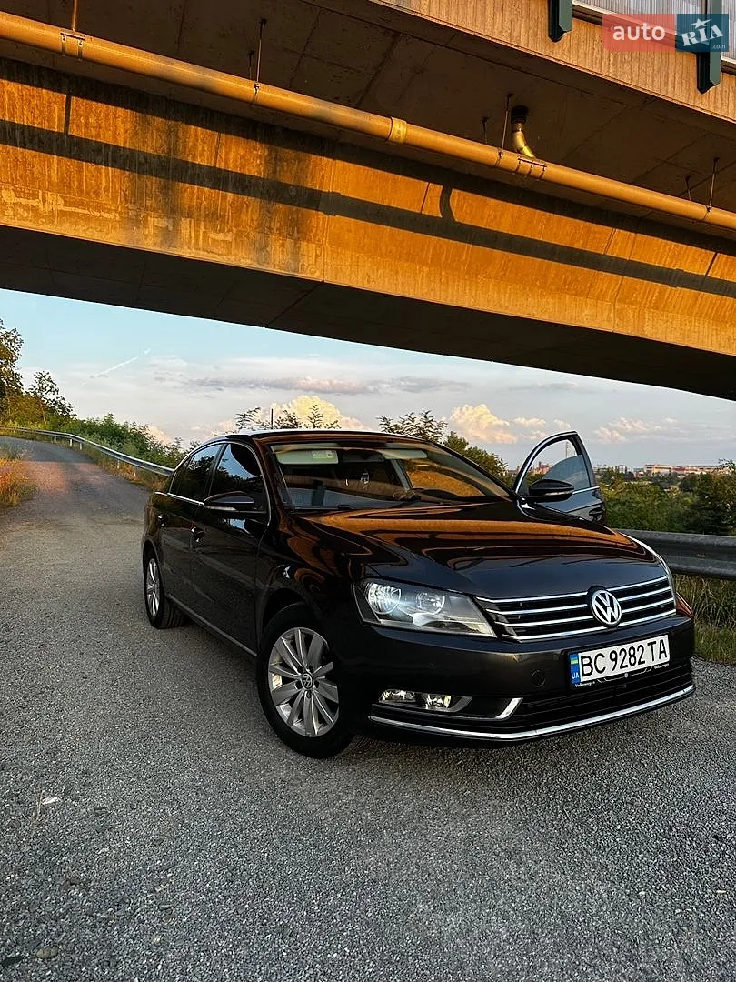 Volkswagen Passat, 2011