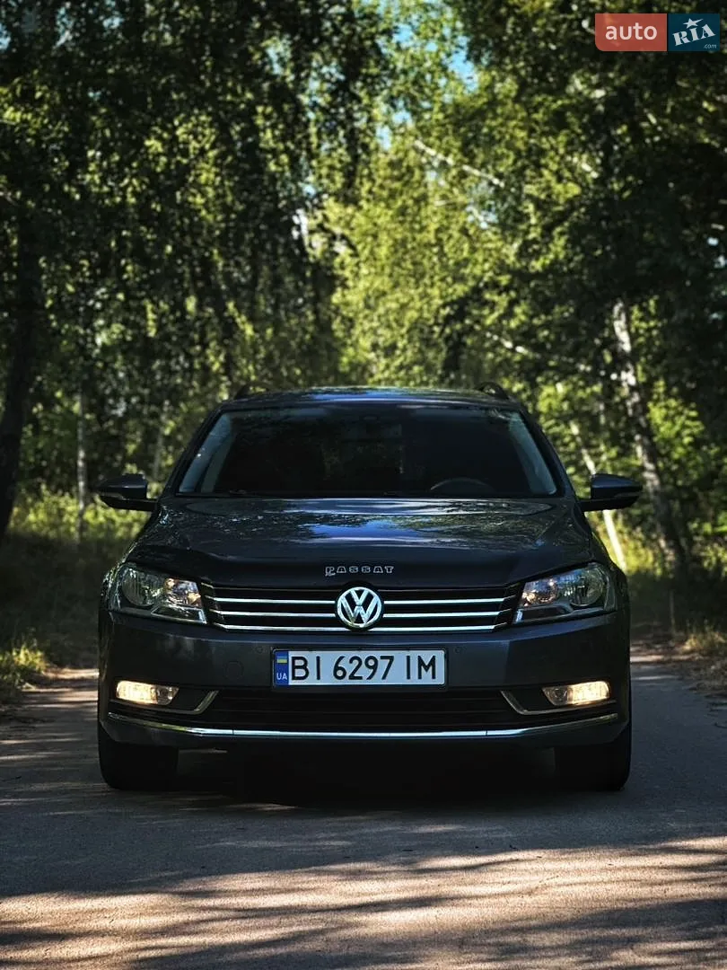 Volkswagen Passat, 2011