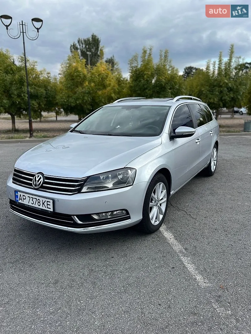 Volkswagen Passat, 2011