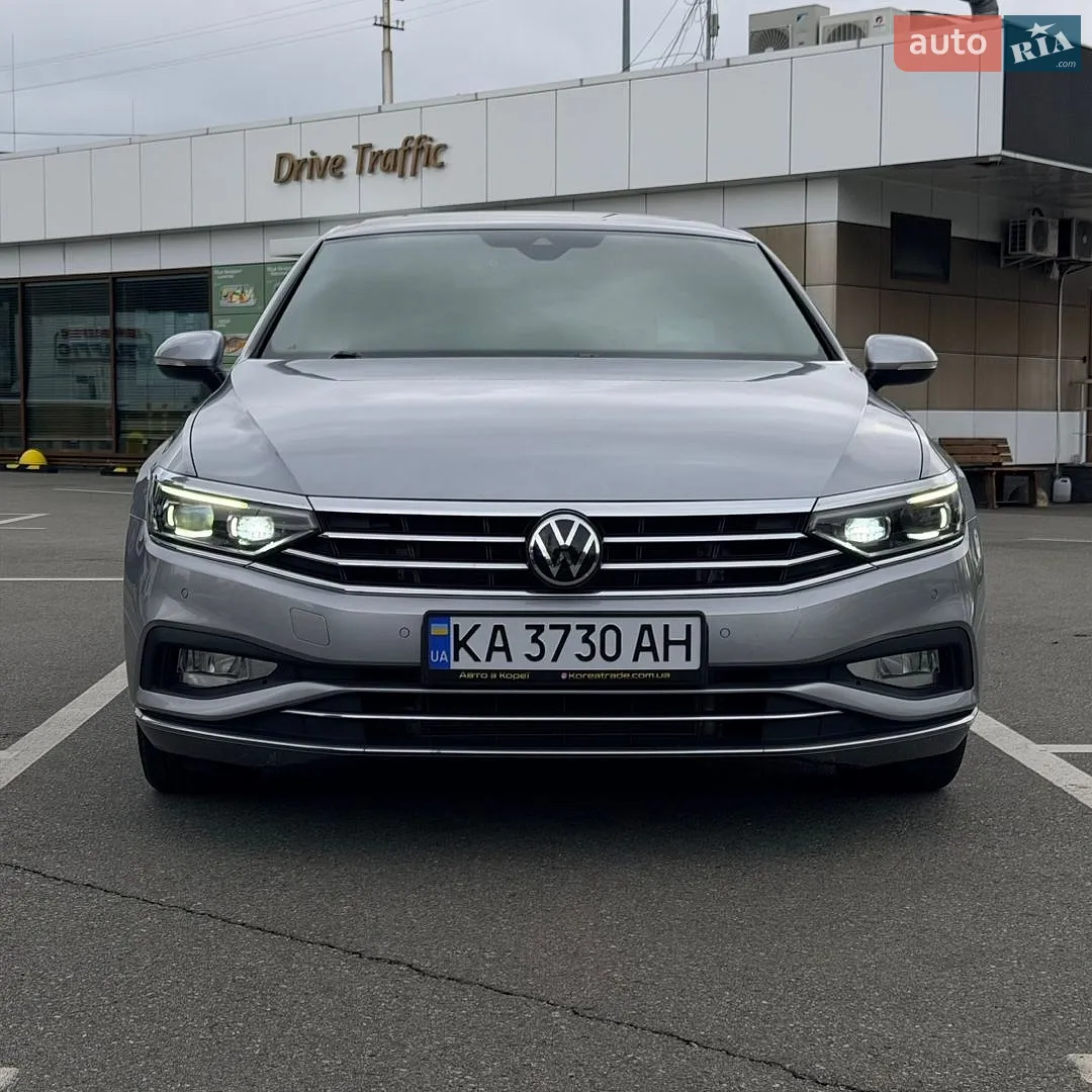 Volkswagen Passat 2020 — 1