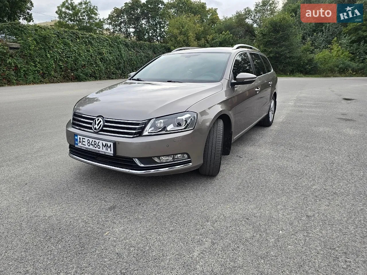 Volkswagen Passat, 2011