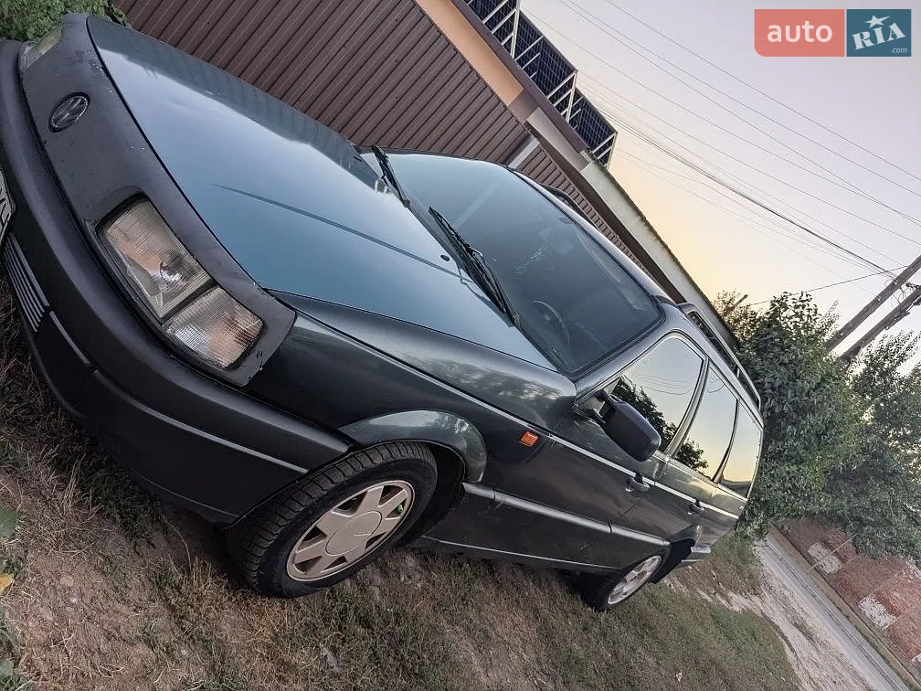 Volkswagen Passat, 1993