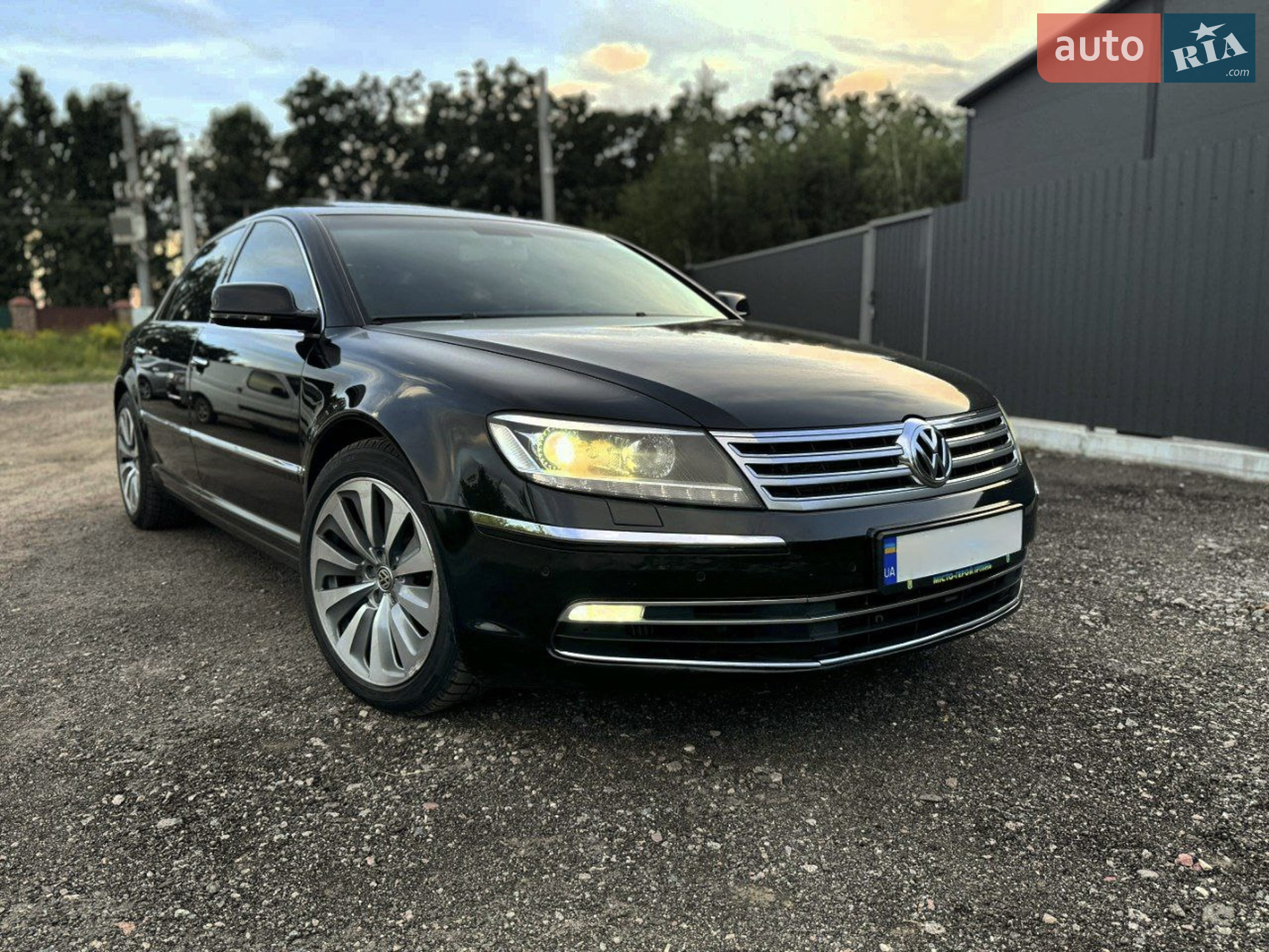 Volkswagen Phaeton, 2015