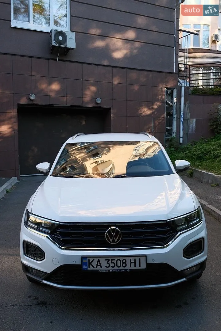 Volkswagen T-Roc, 2021