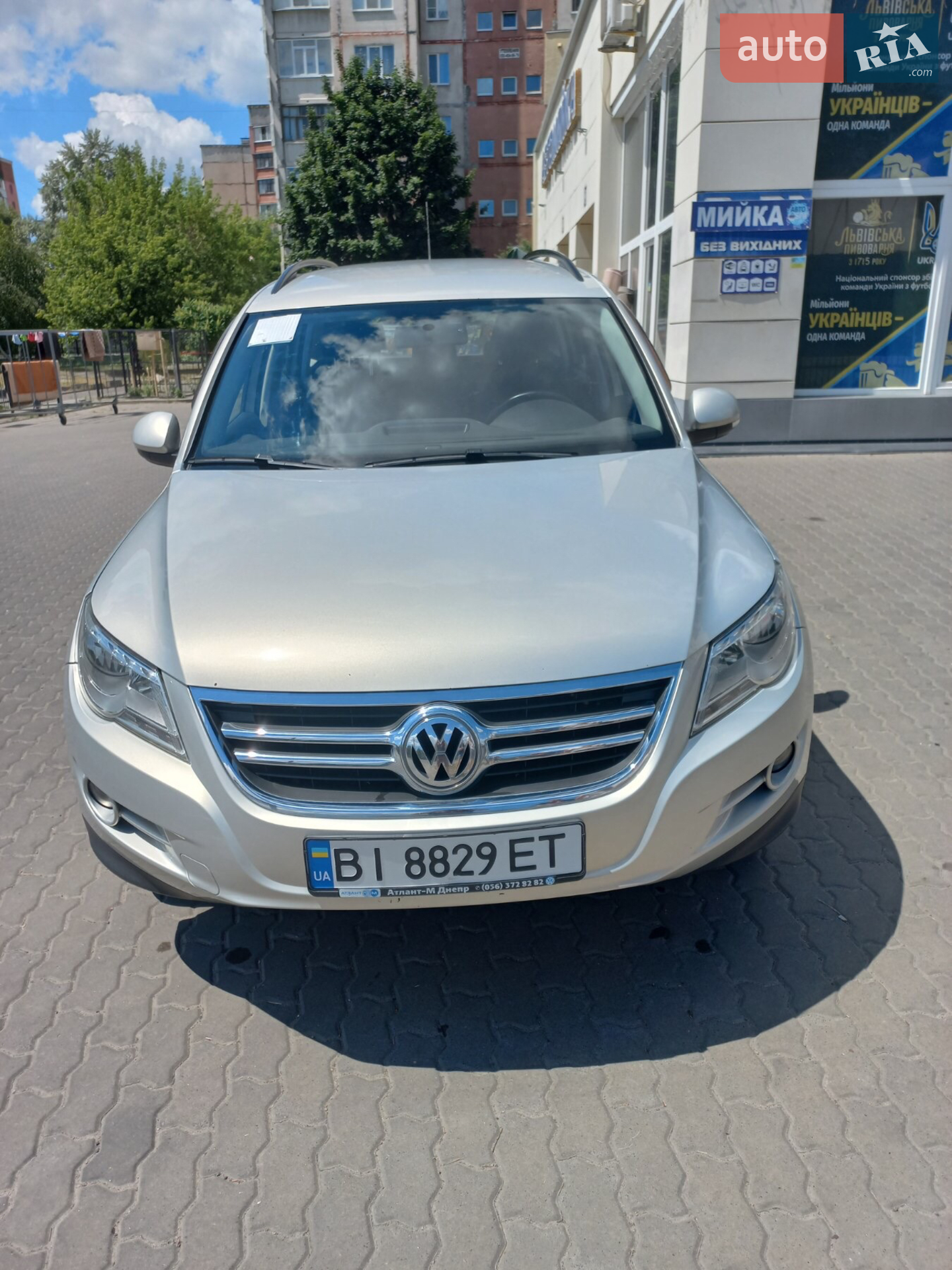 Volkswagen Tiguan, 2011