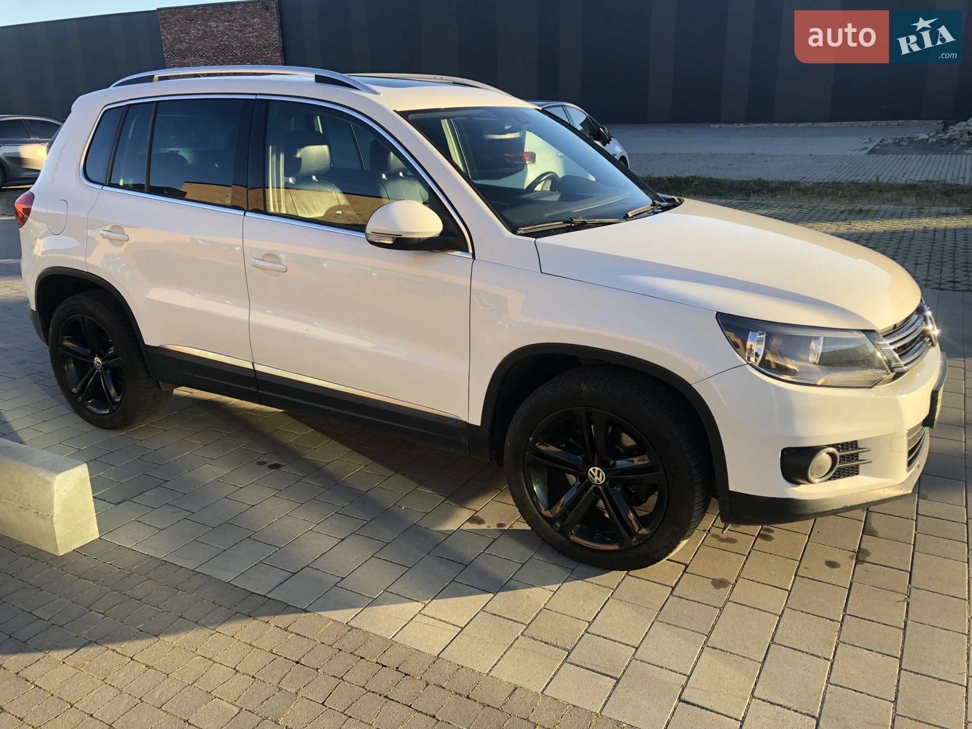 Volkswagen Tiguan, 2012