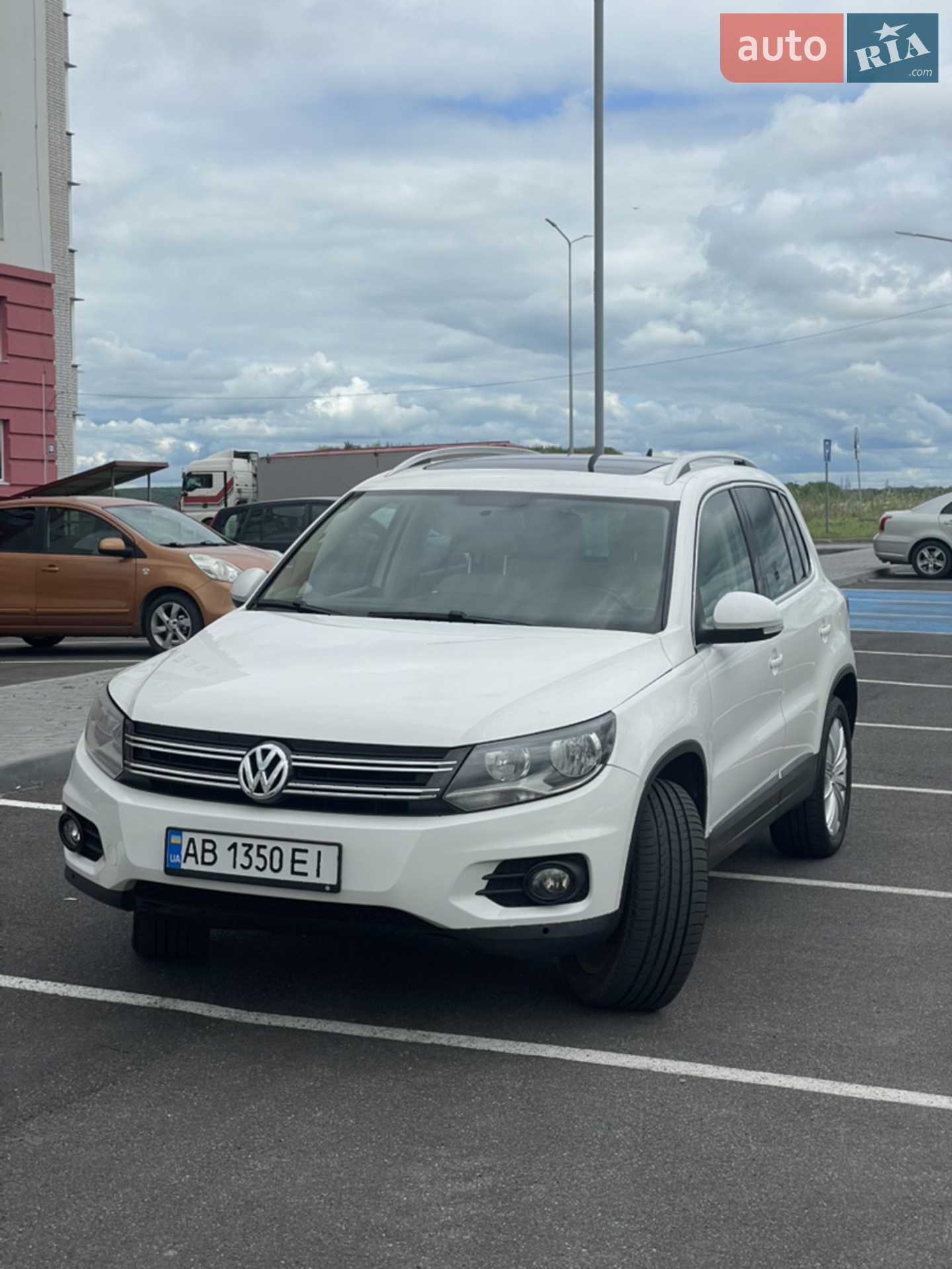 Volkswagen Tiguan, 2011