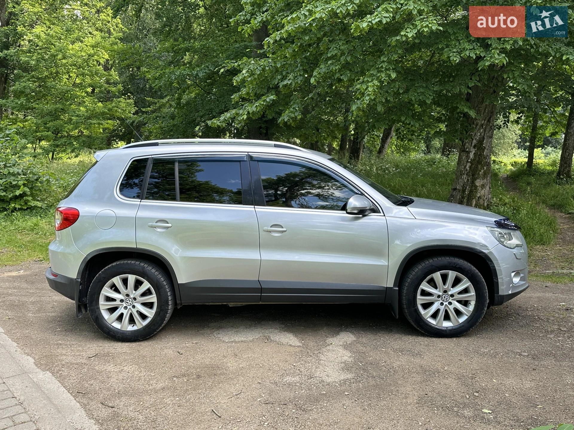 Volkswagen Tiguan, 2010
