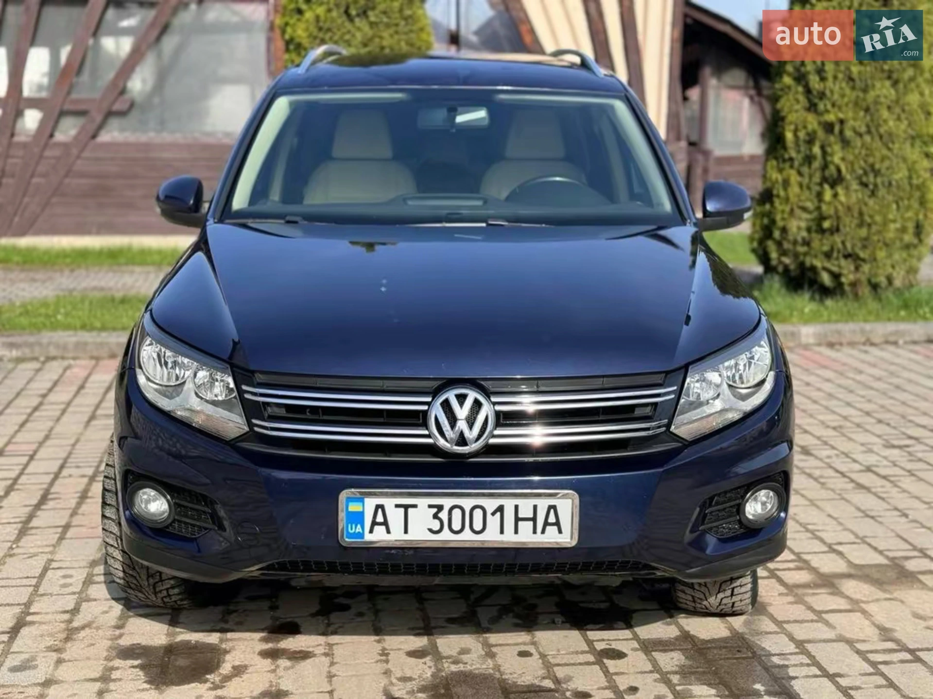 Volkswagen Tiguan, 2011