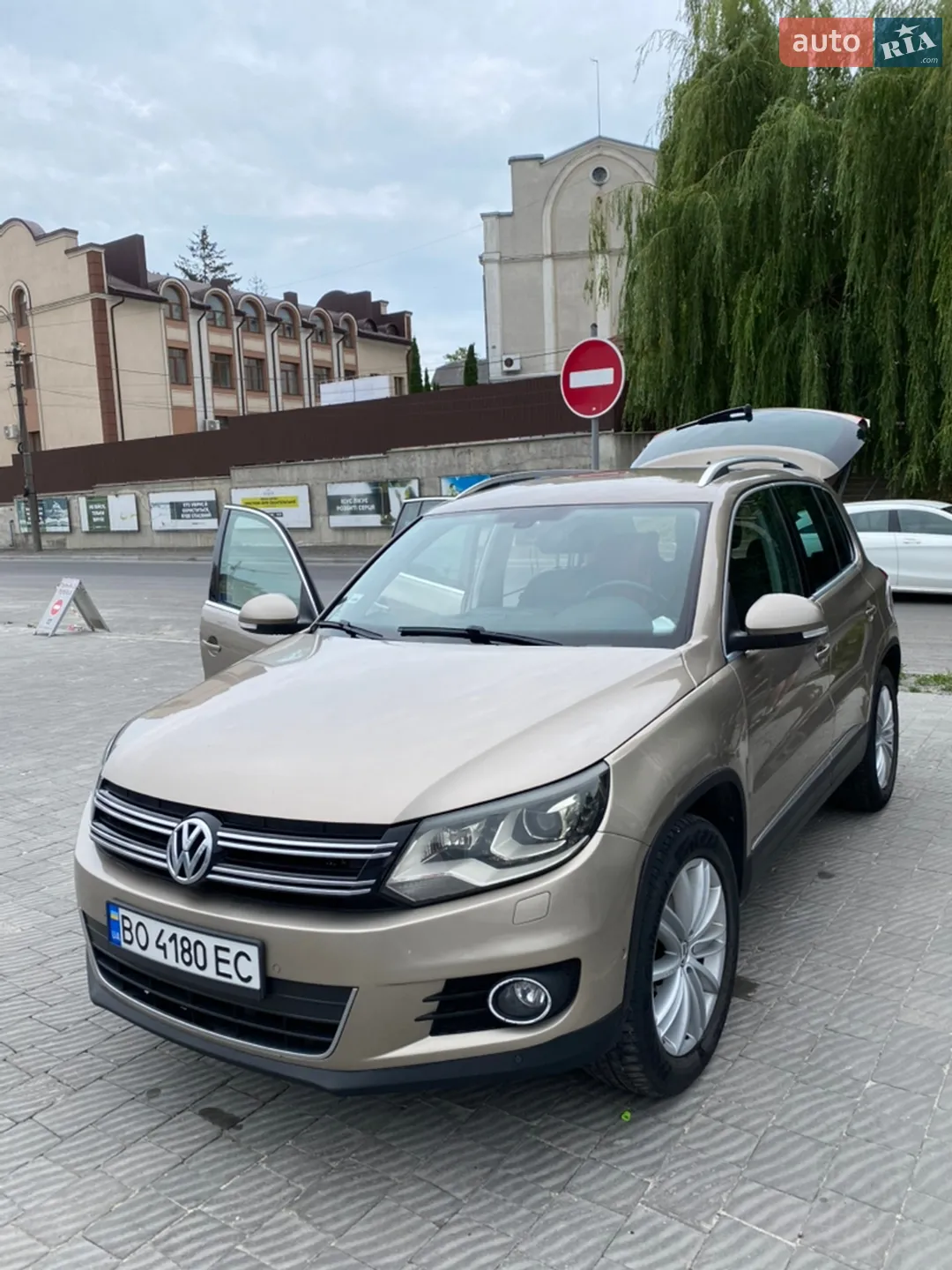 Volkswagen Tiguan, 2012