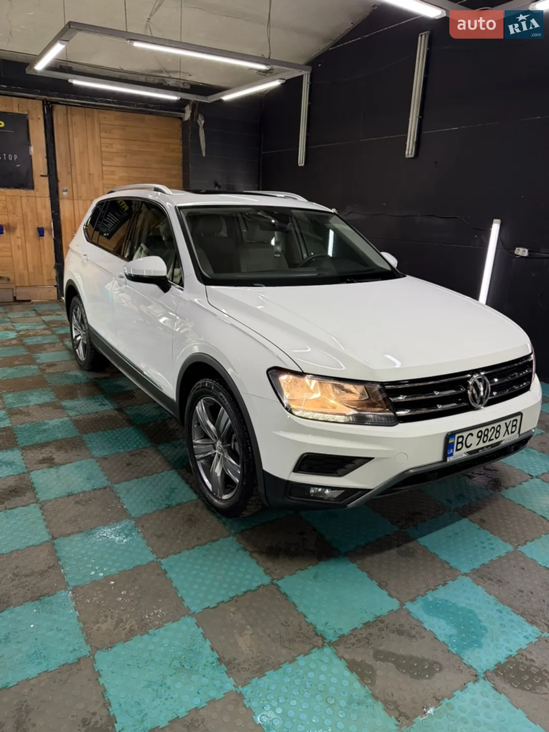 Volkswagen Tiguan, 2020