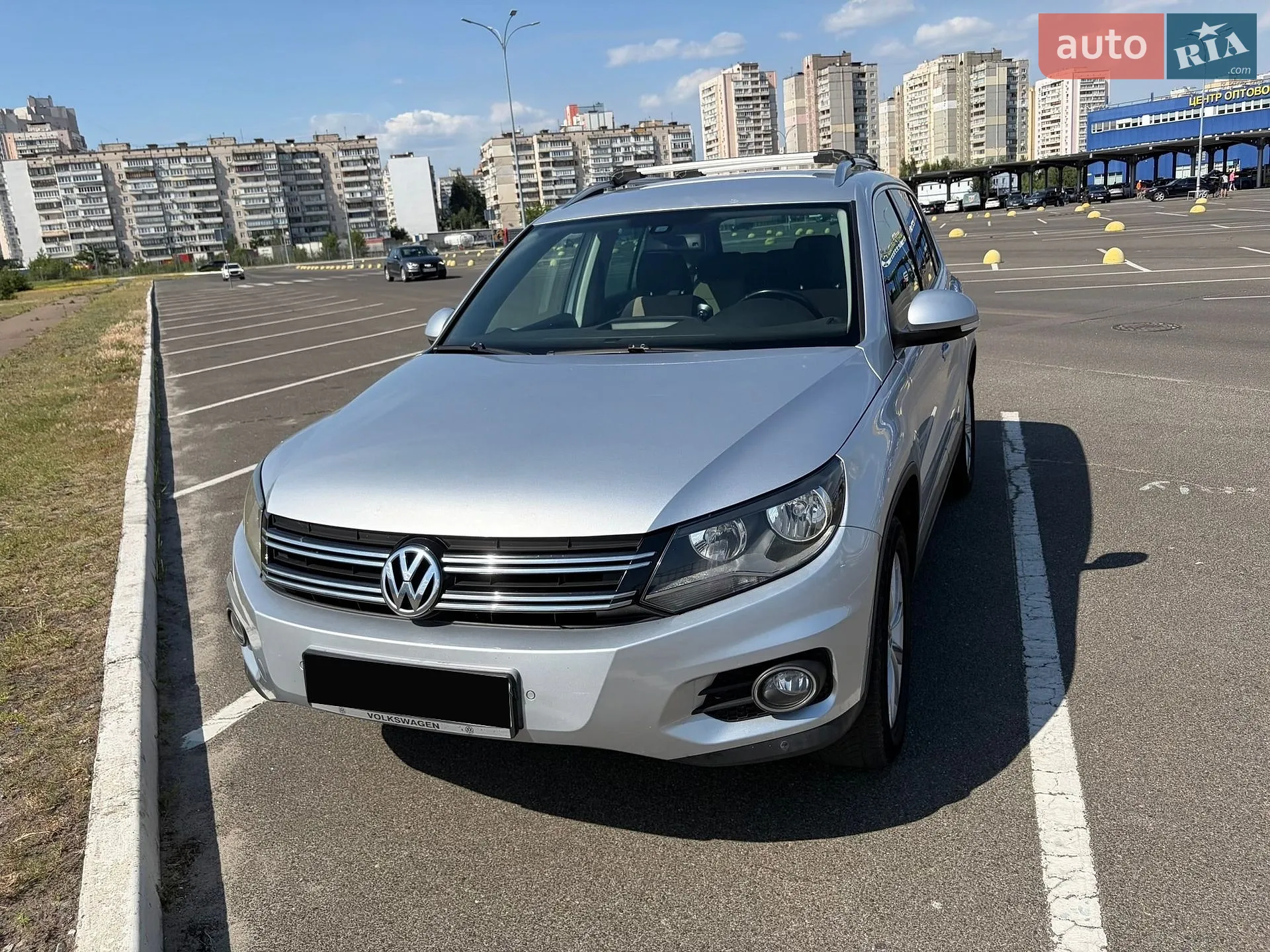Volkswagen Tiguan, 2011