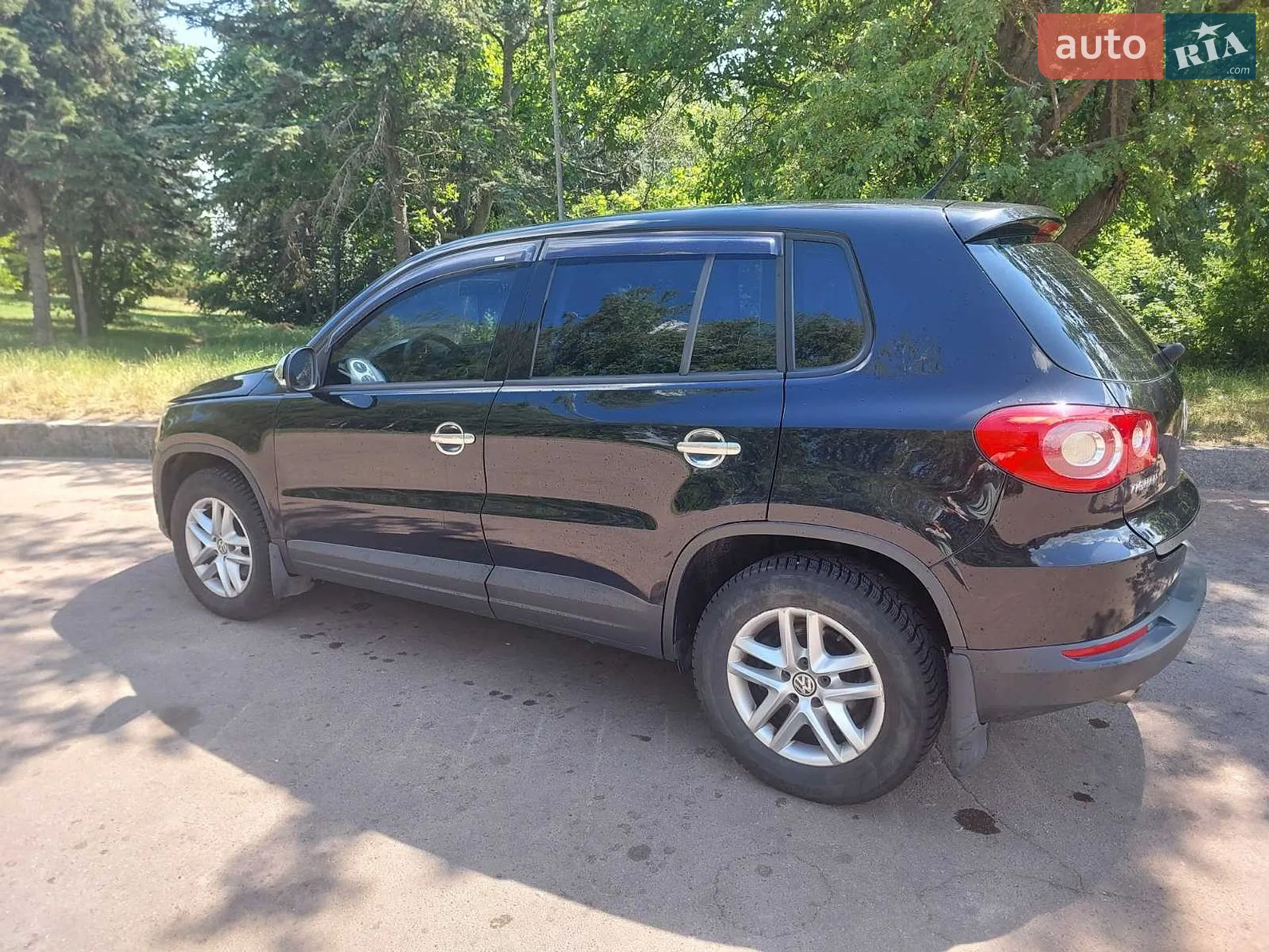 Volkswagen Tiguan, 2011