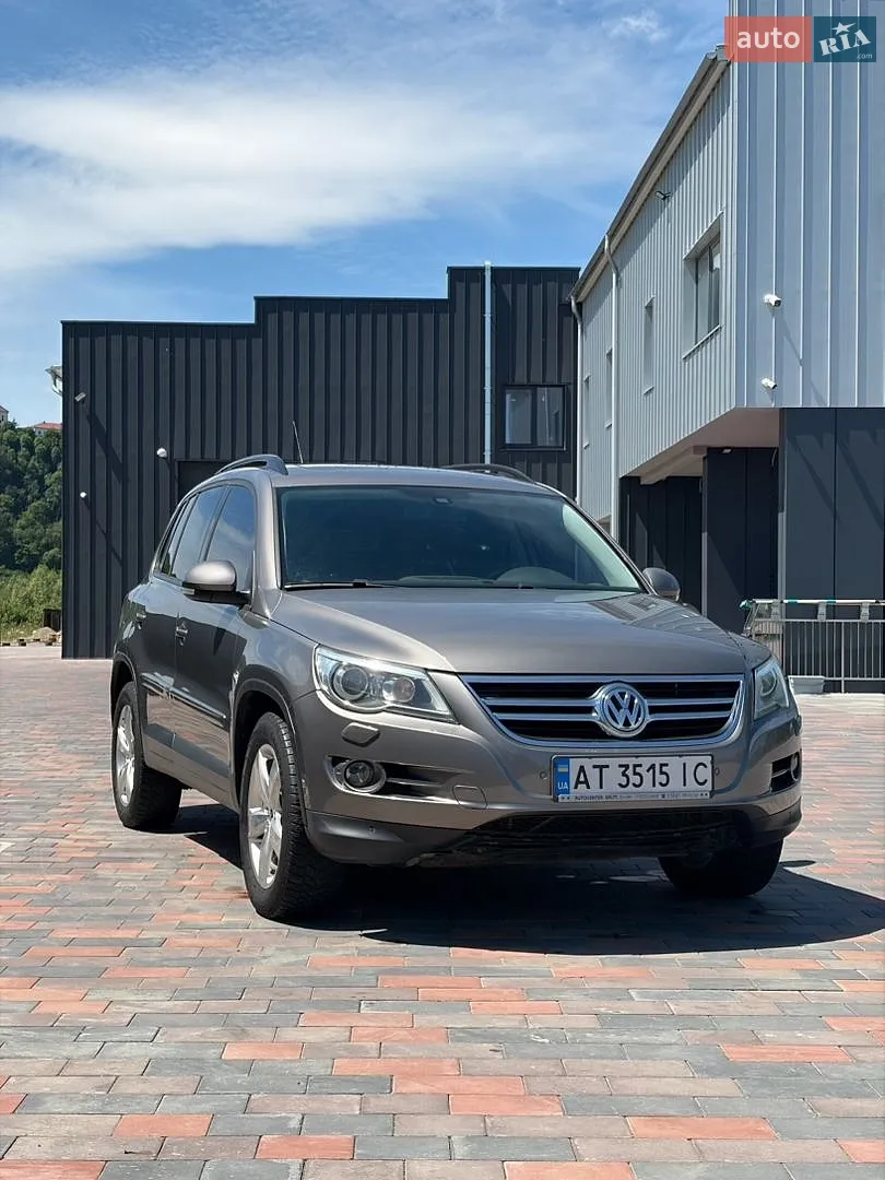 Volkswagen Tiguan 2010 — 1
