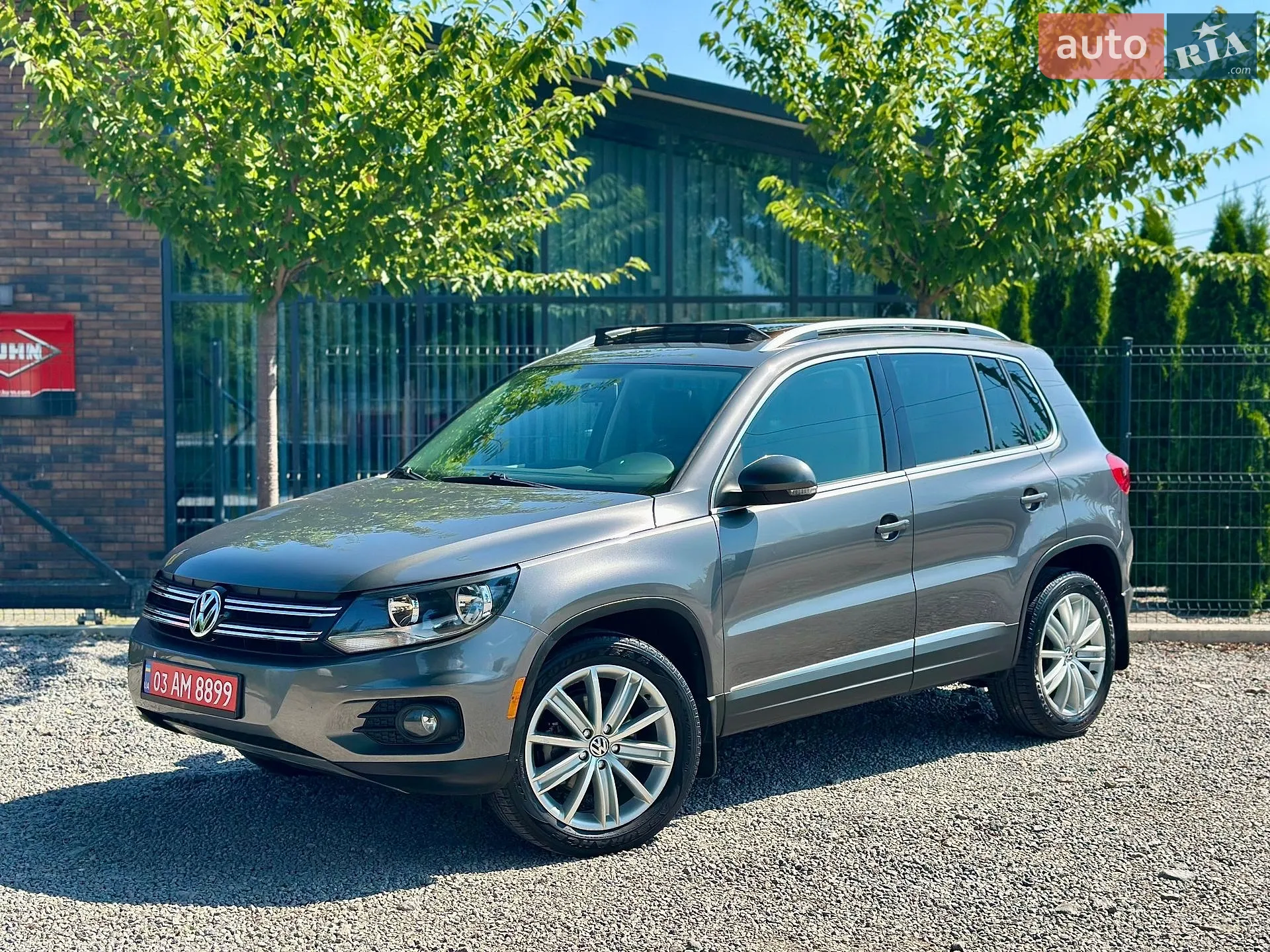 Volkswagen Tiguan, 2015