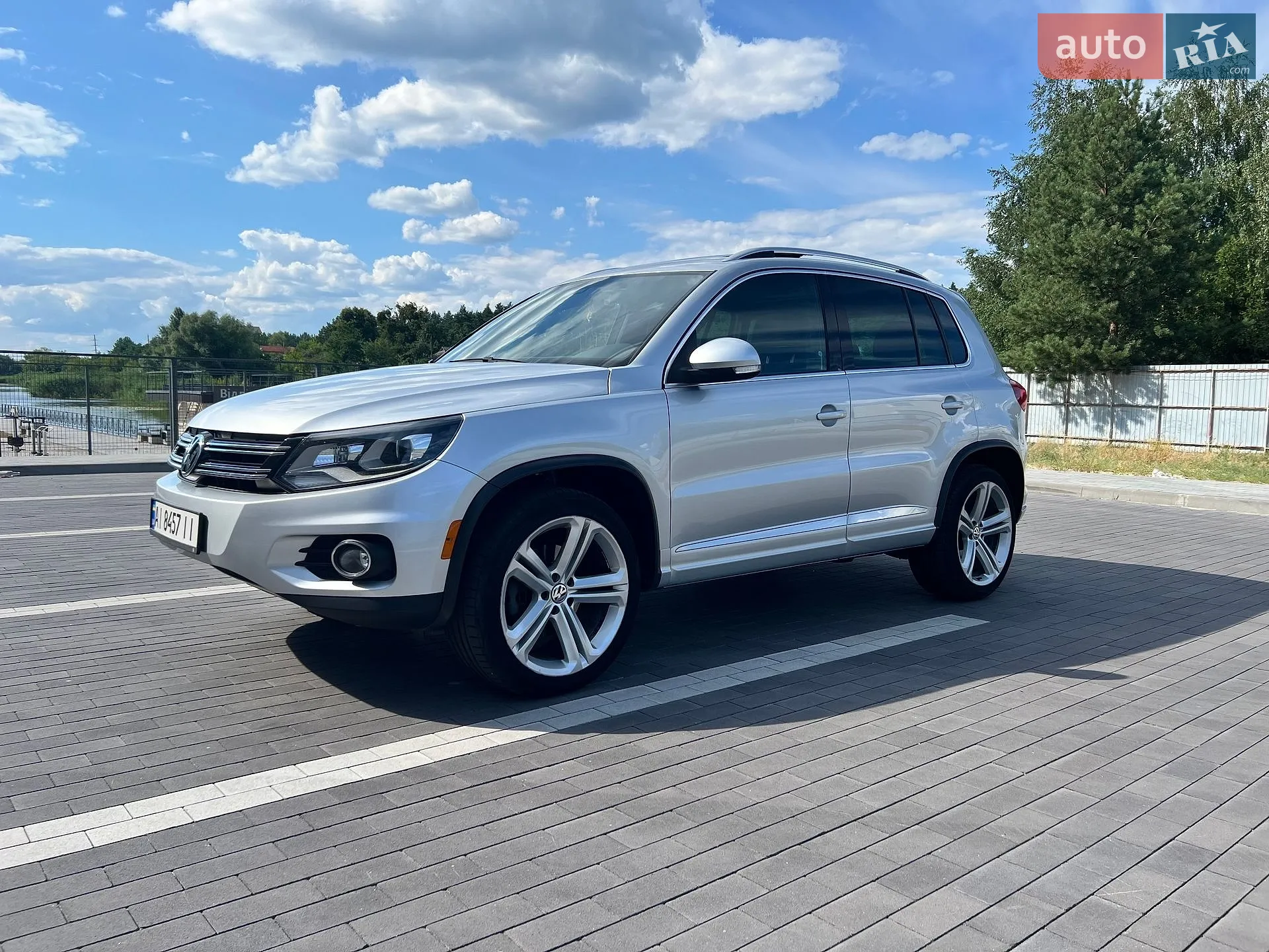 Volkswagen Tiguan, 2015