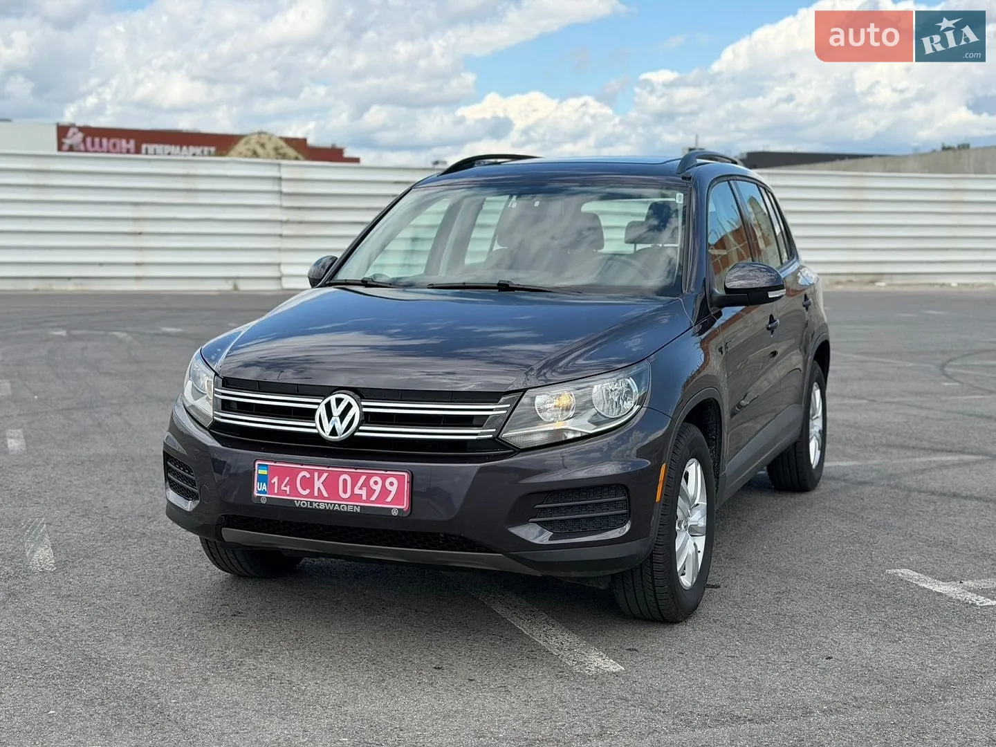Volkswagen Tiguan, 2015