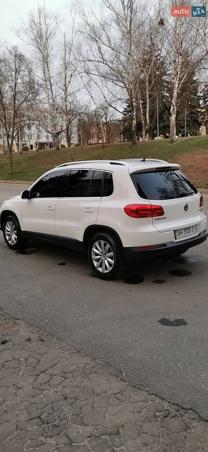 Volkswagen Tiguan, 2012