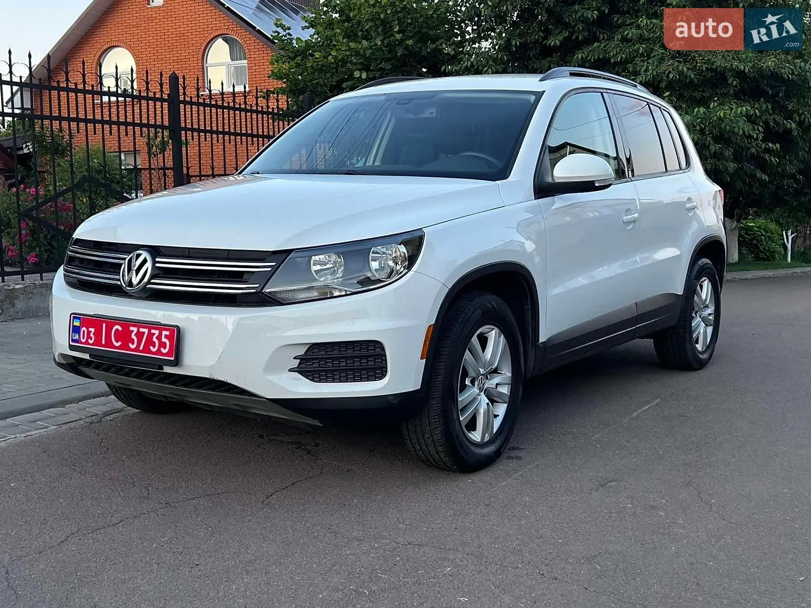 Volkswagen Tiguan, 2015