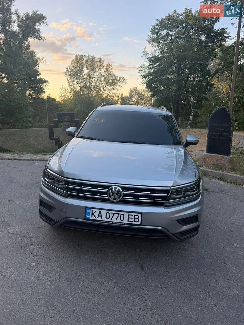 Volkswagen Tiguan, 2020