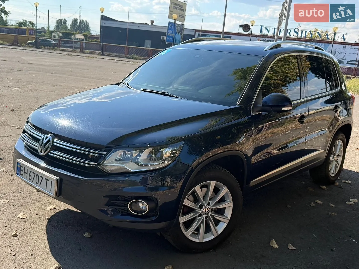 Volkswagen Tiguan, 2011