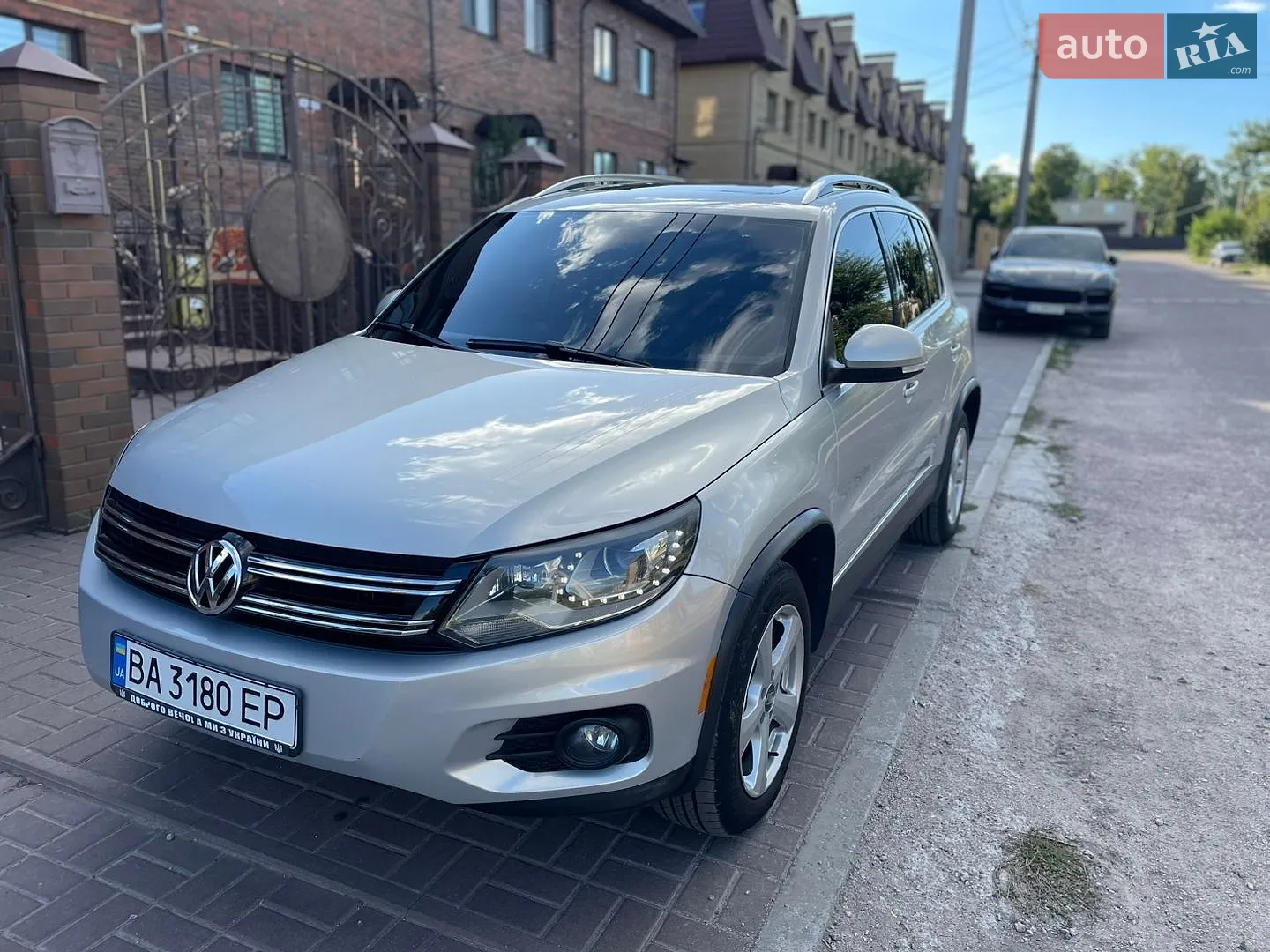Volkswagen Tiguan, 2012