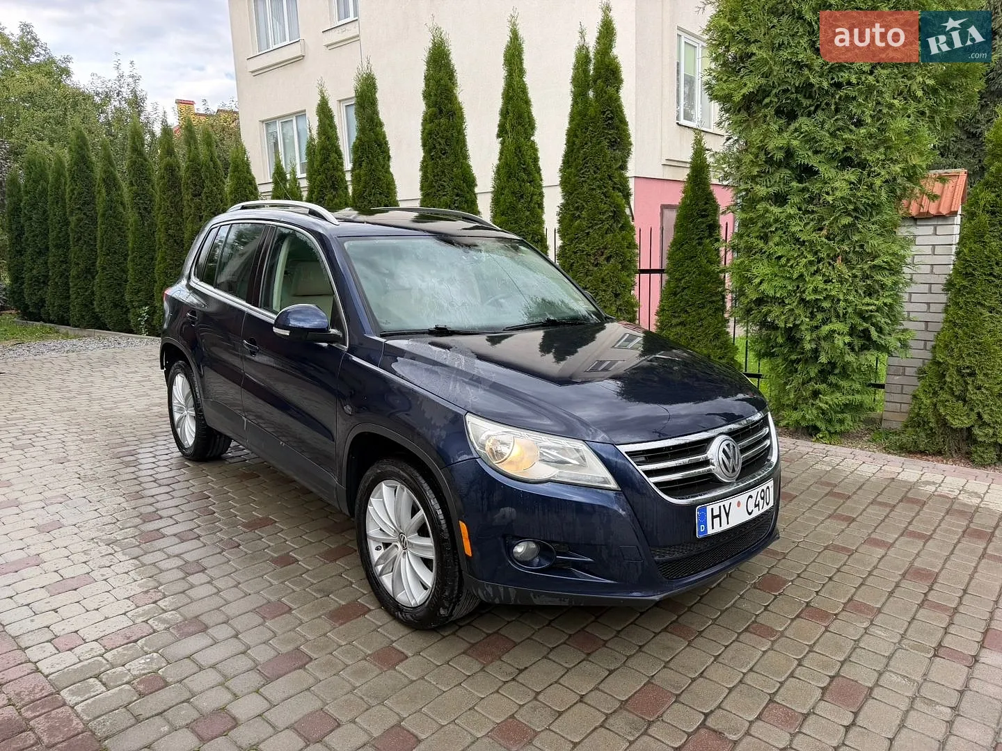 Volkswagen Tiguan, 2011