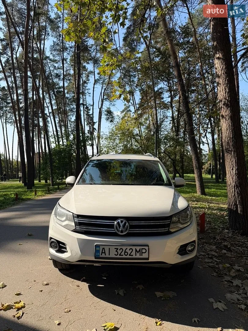 Volkswagen Tiguan, 2011
