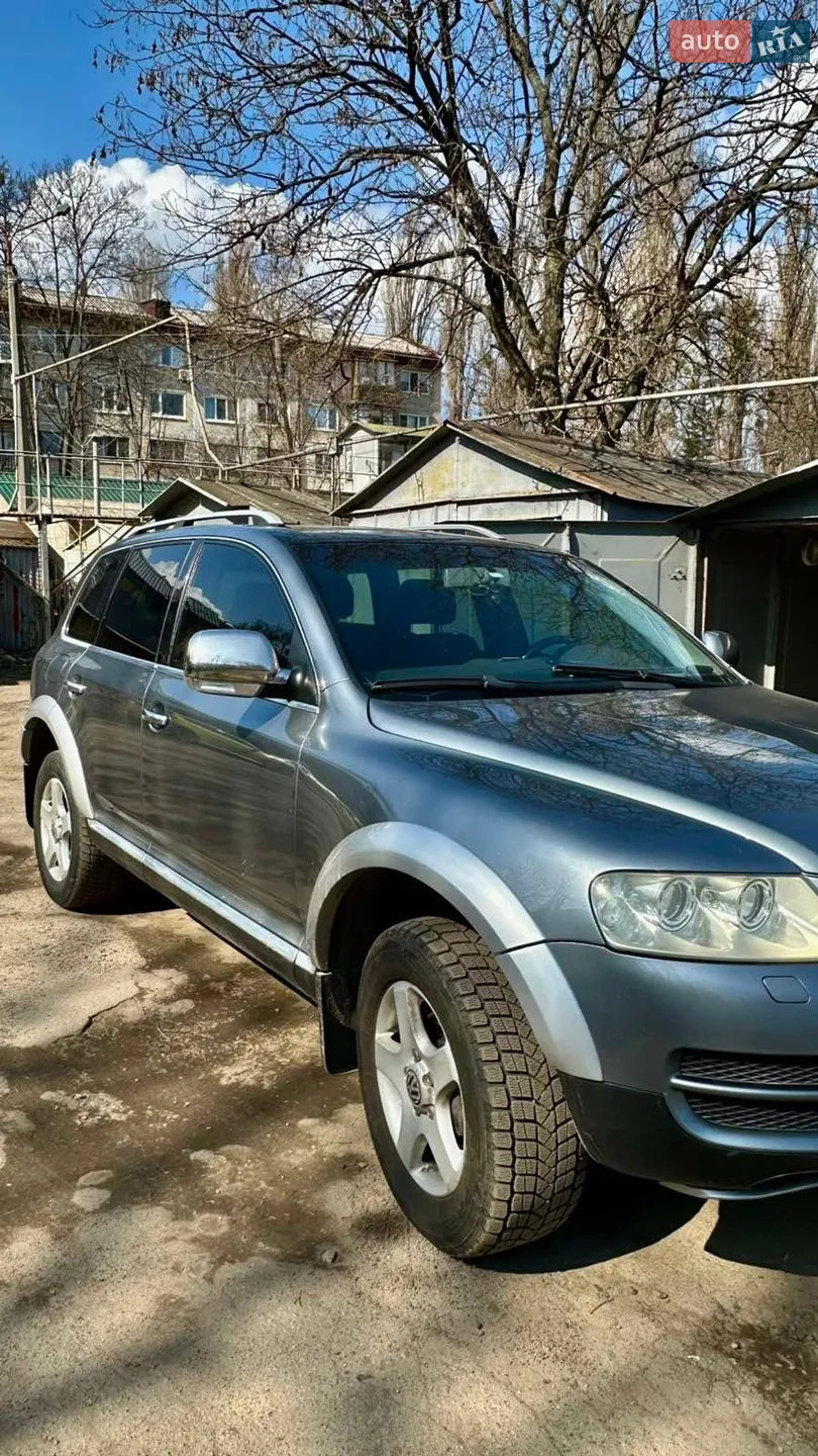 Volkswagen Touareg, 2004