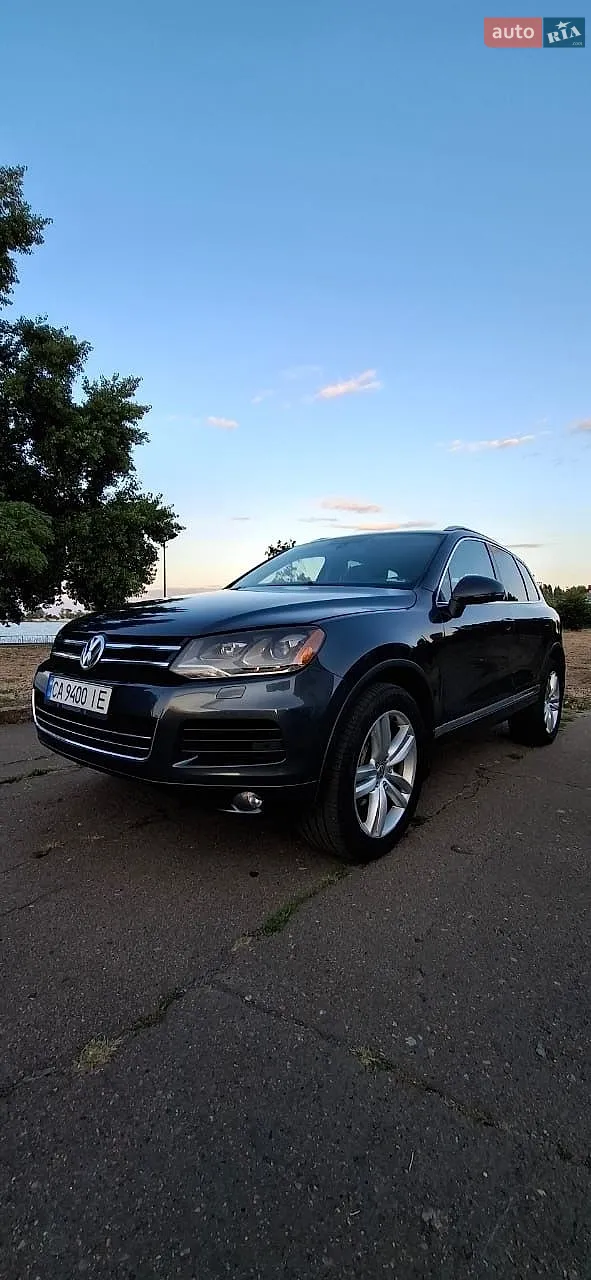 Volkswagen Touareg, 2012